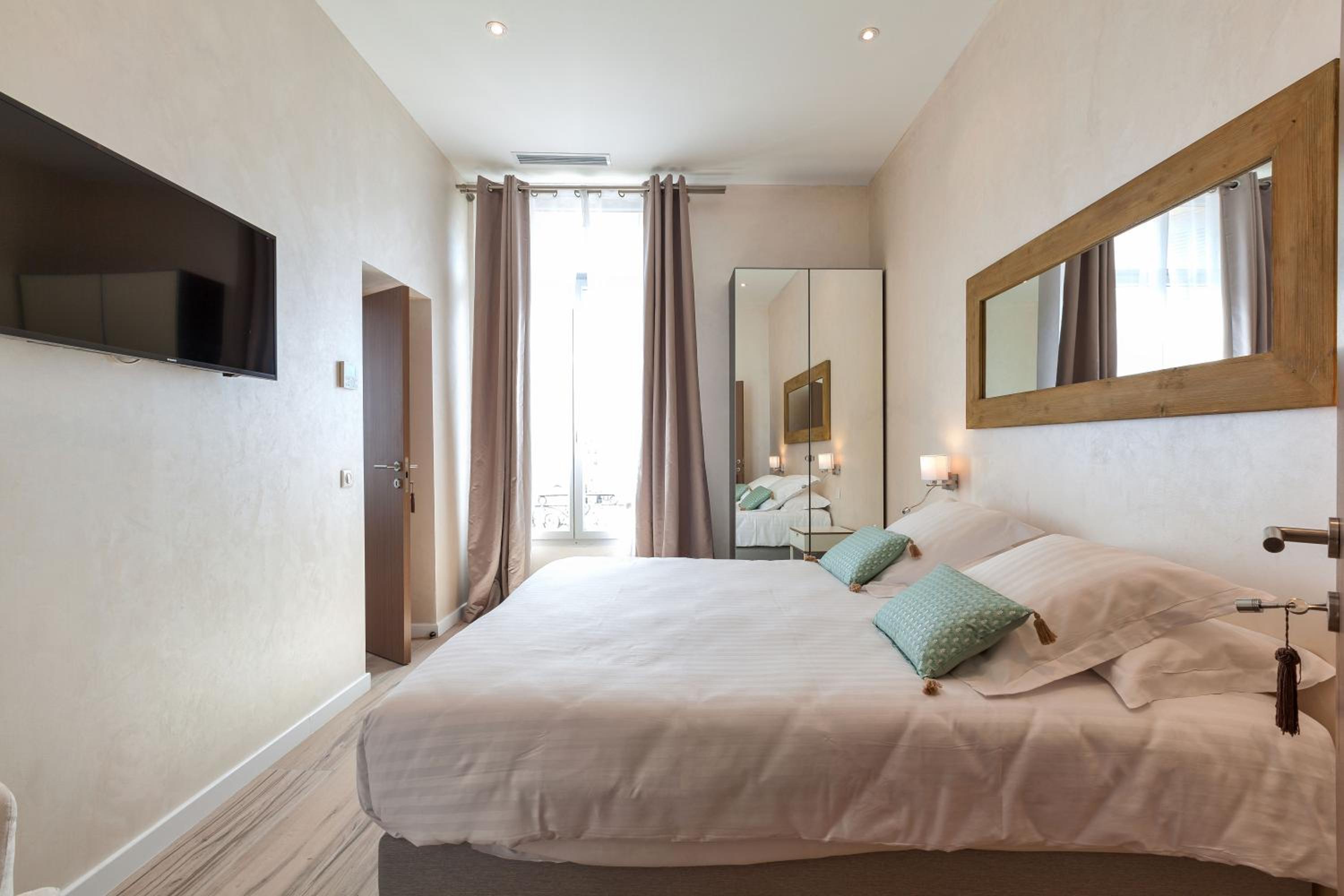 Residence du Louvre - Apartments - Prime location Palais & Croisette - Luxury Stay by LRA Cannes