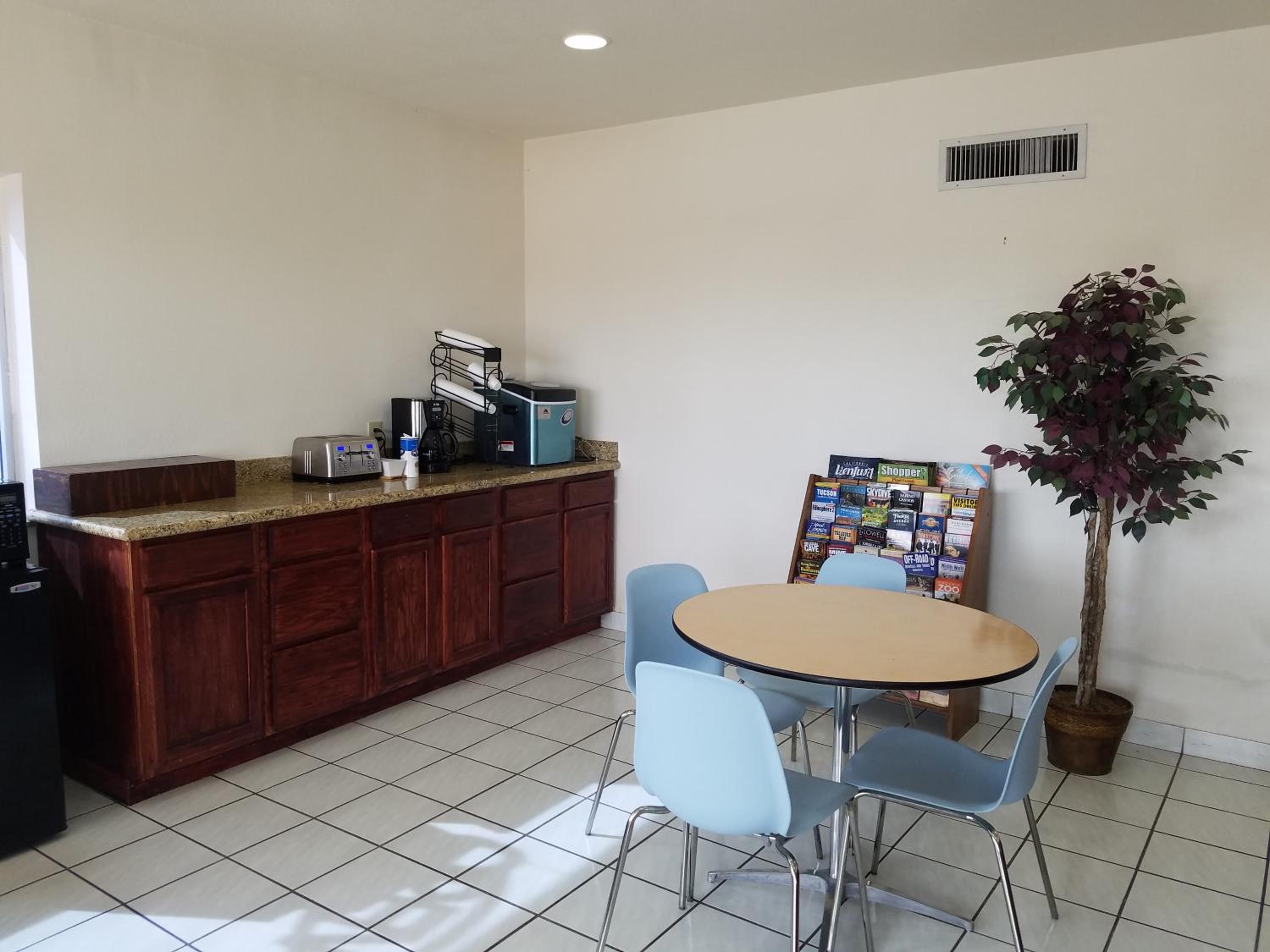 Casa Grande Vacations - Americas Best Value Inn-Eloy Casa Grande - Property Image 4