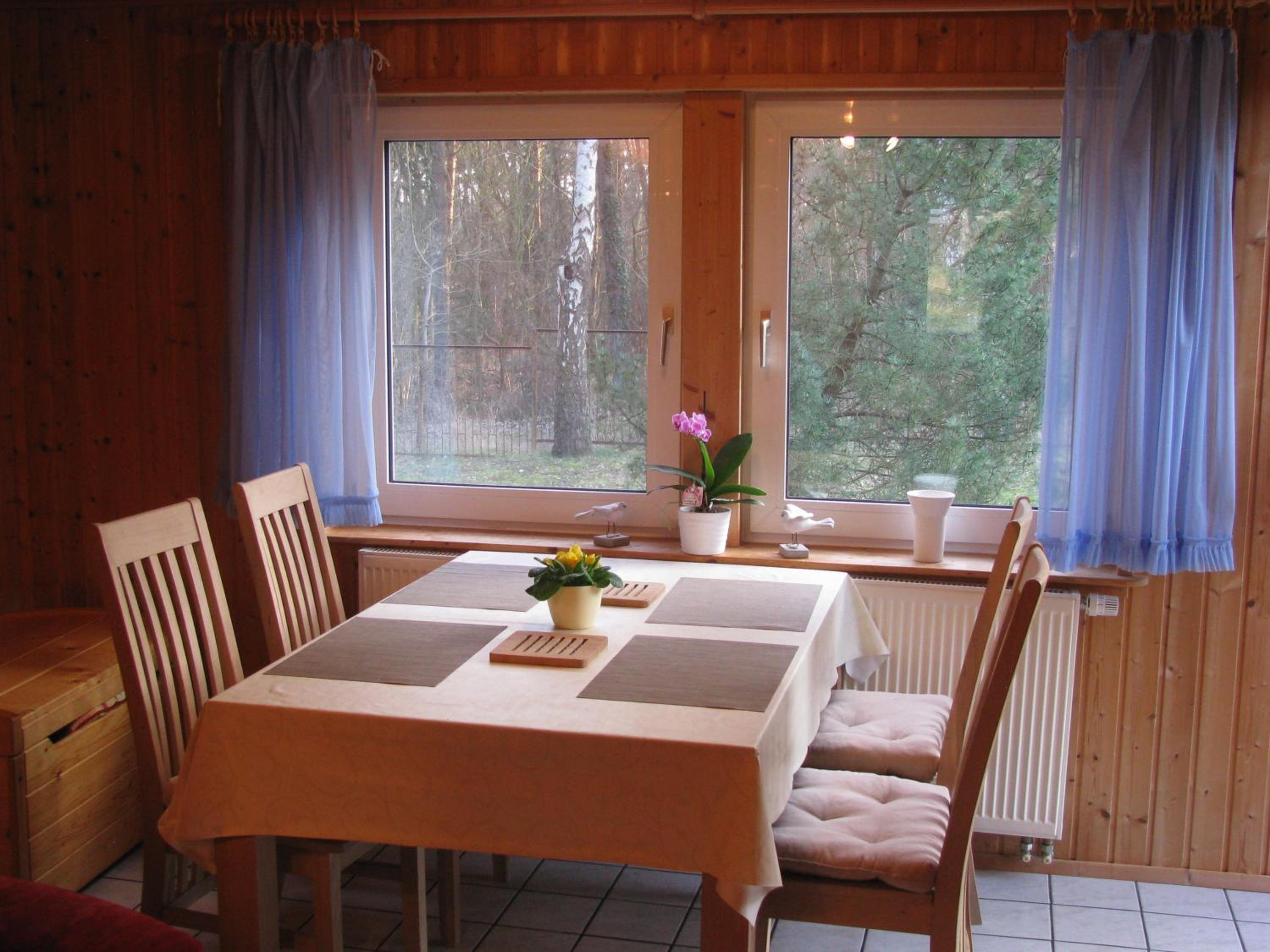 Ferienhaus 800 Schritte zum Meer en Zinnowitz — dining