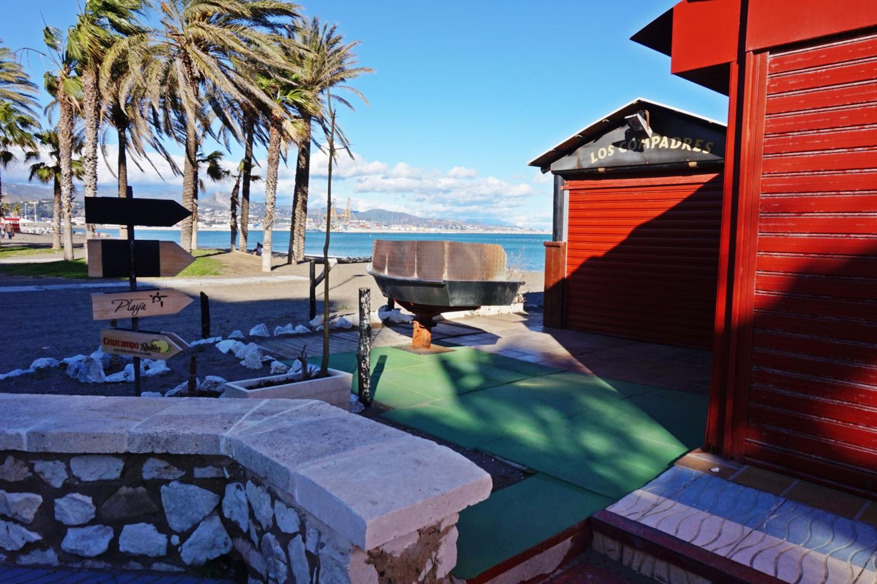 Modern & Stylish Loft with Breathtaking Views FREE WIFI - Close to the sea