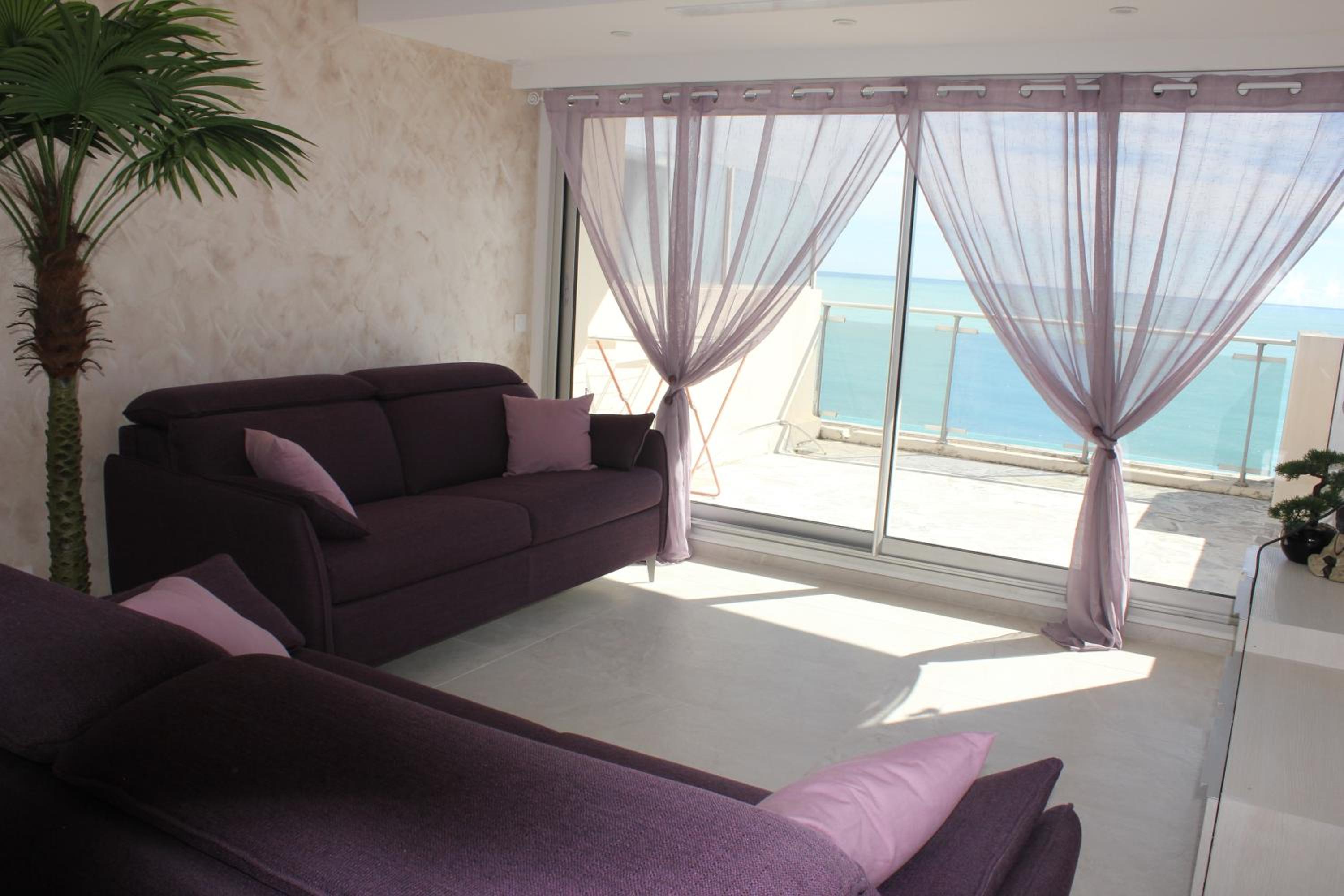 Appartement 3 pièces Nice Promenade des anglais dernier étage vue mer solarium photo 5