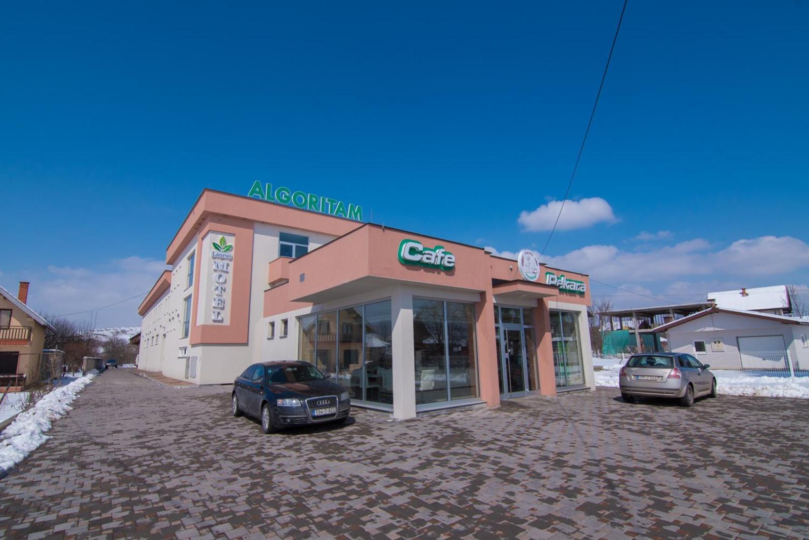 Laurus Motel Airport Tuzla view 3