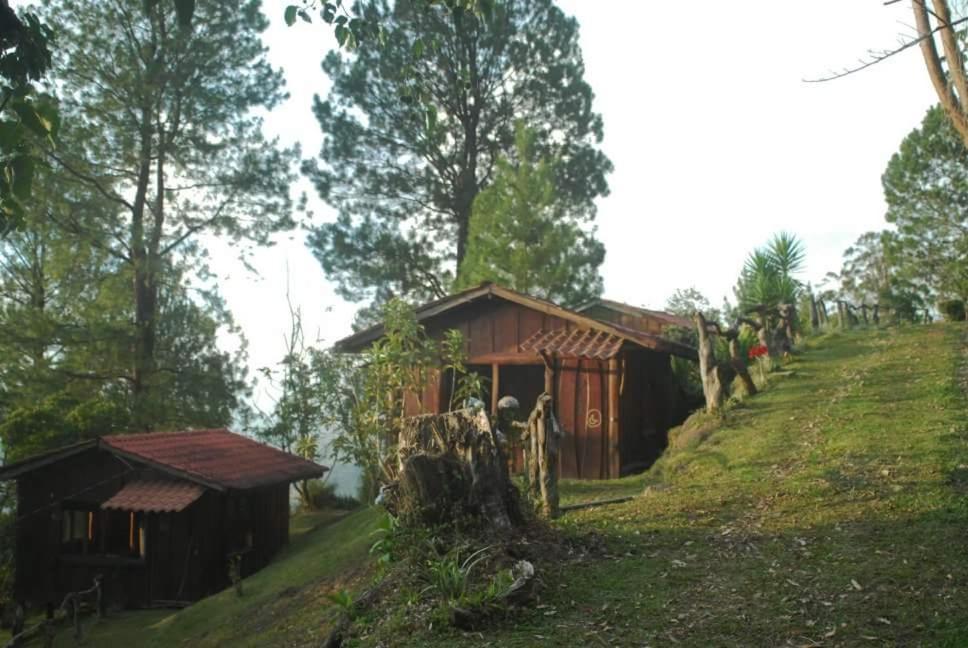 Cabañas Don Camilo Albergue de Montaña