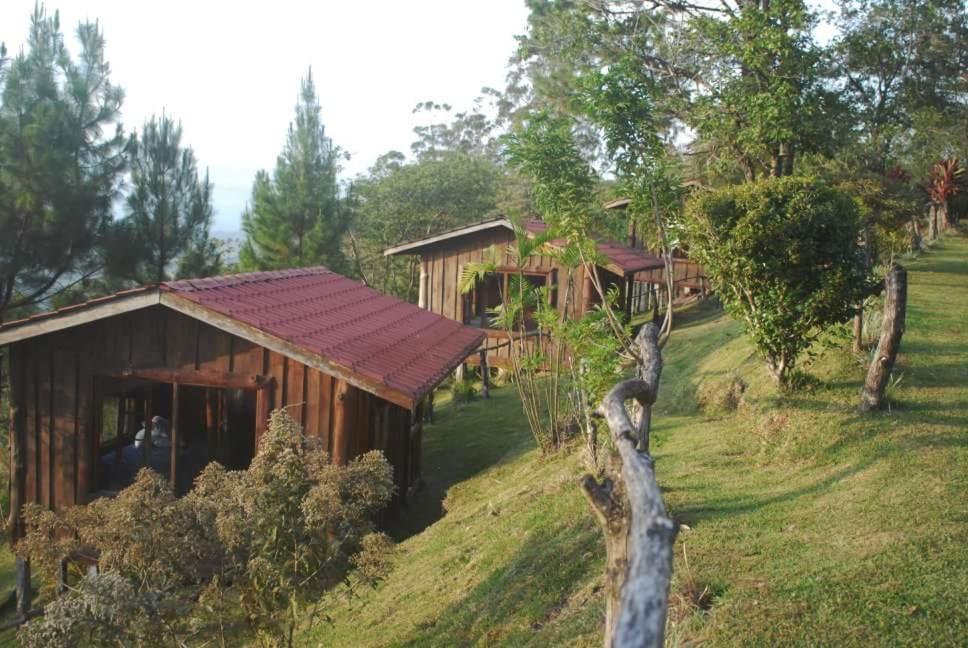 Cabañas Don Camilo Albergue de Montaña