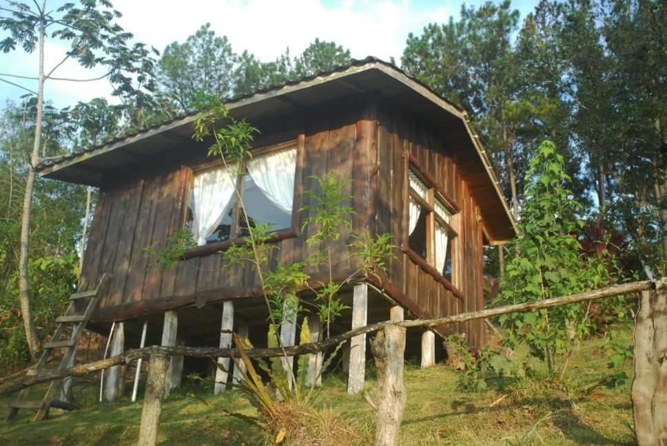 Cabañas Don Camilo Albergue de Montaña