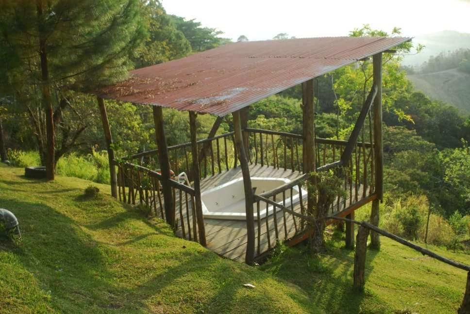 Cabañas Don Camilo Albergue de Montaña