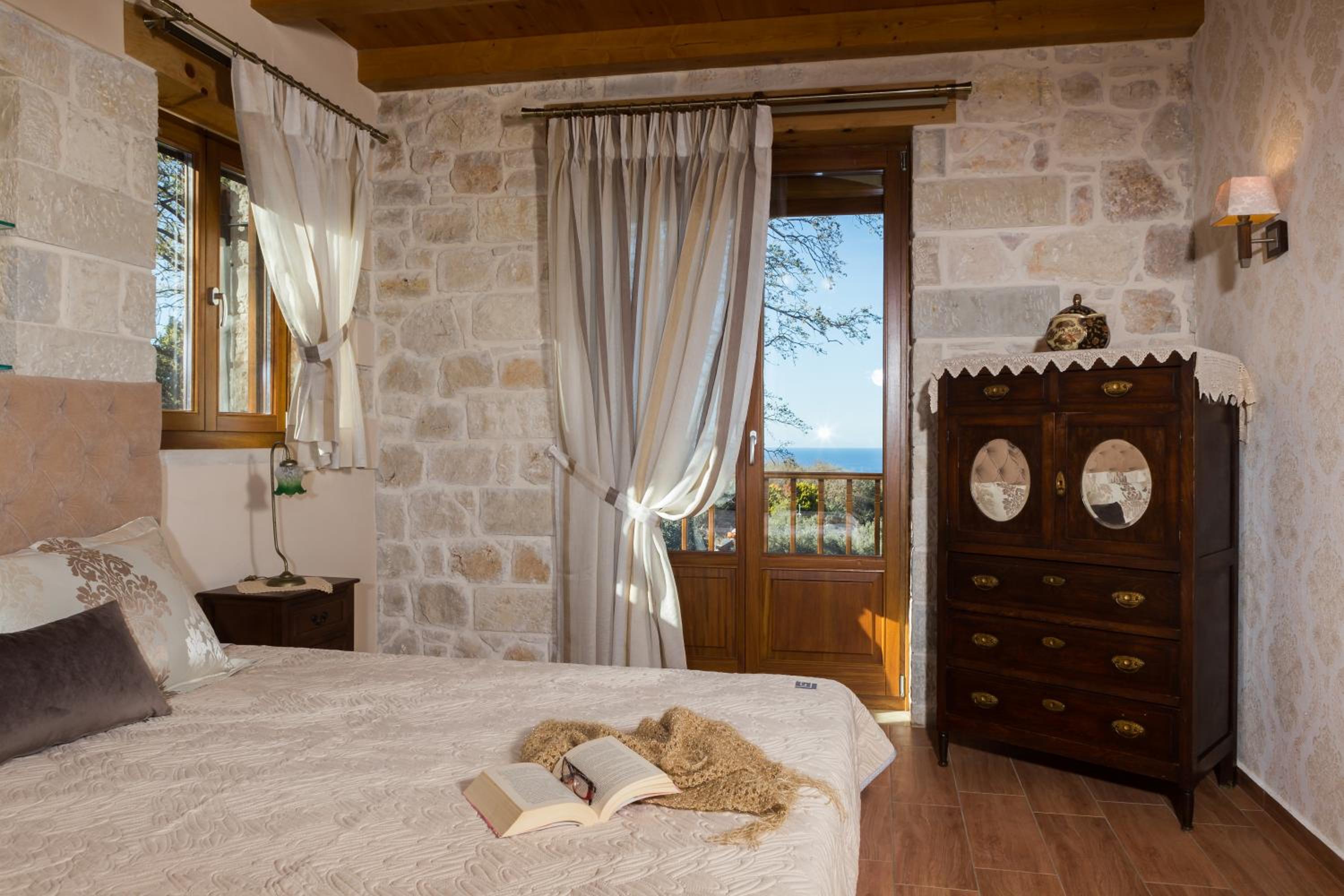 Vederi Estate