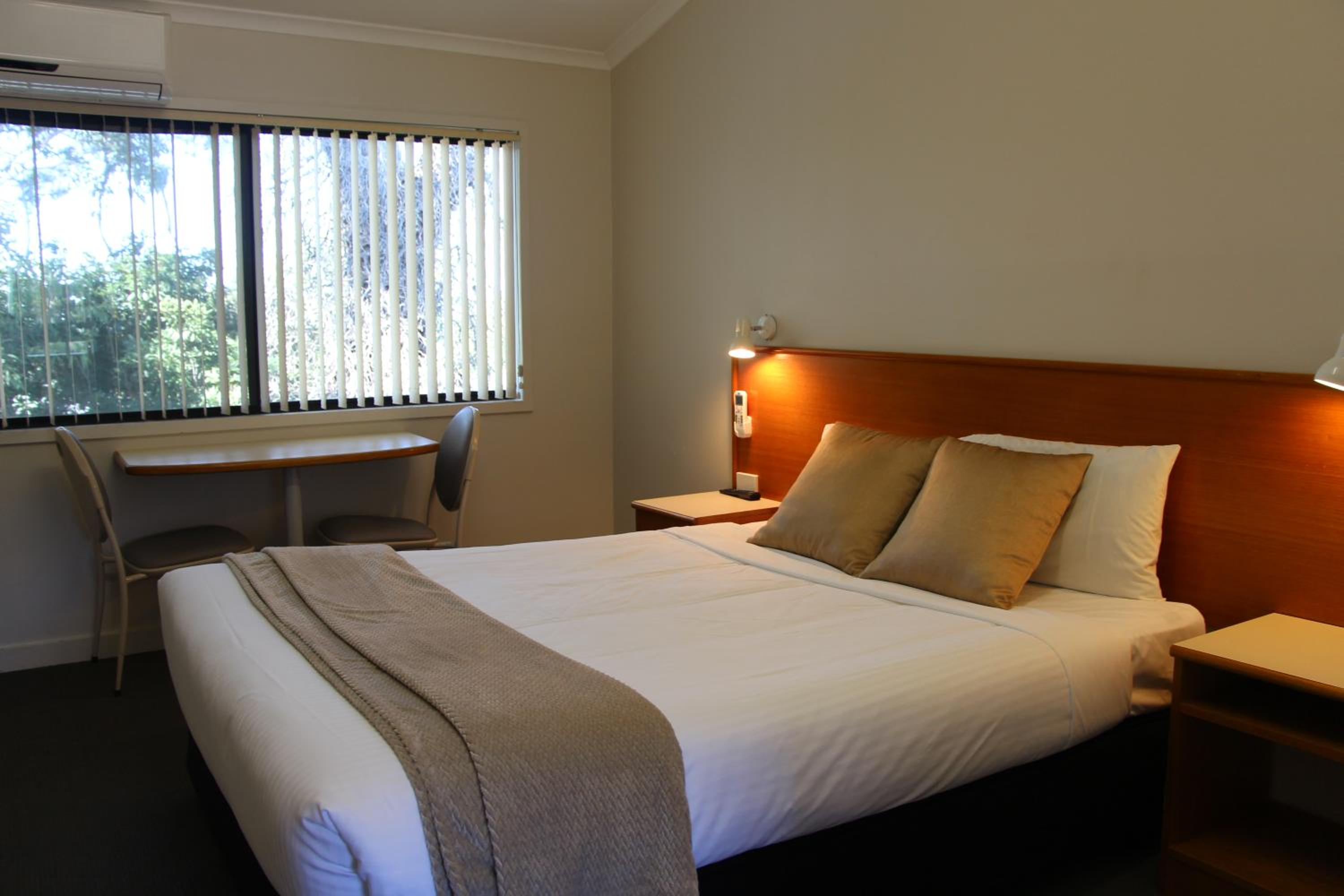 The Pioneer Way Motel