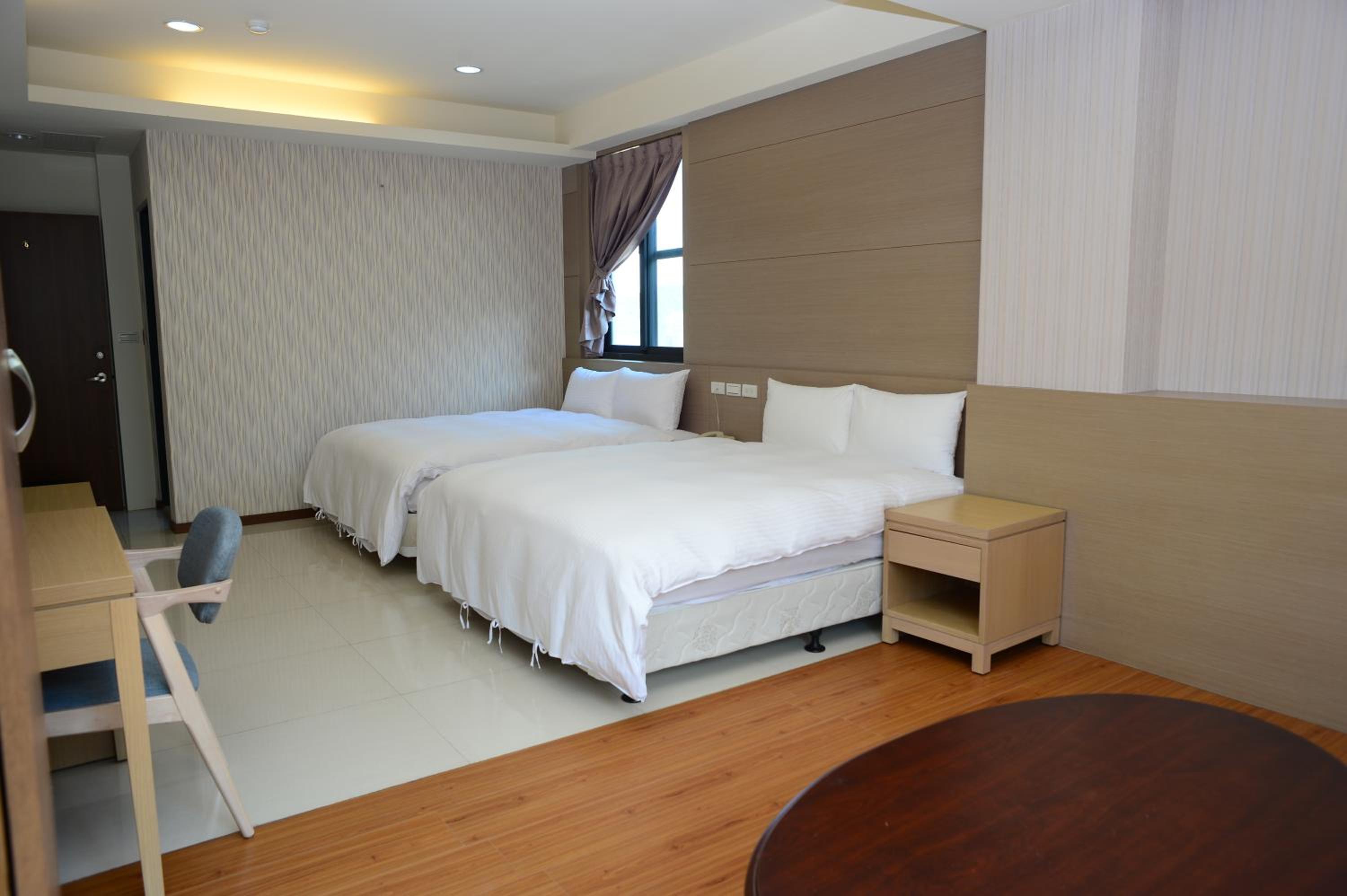 Yi Da Lakeside Hotel