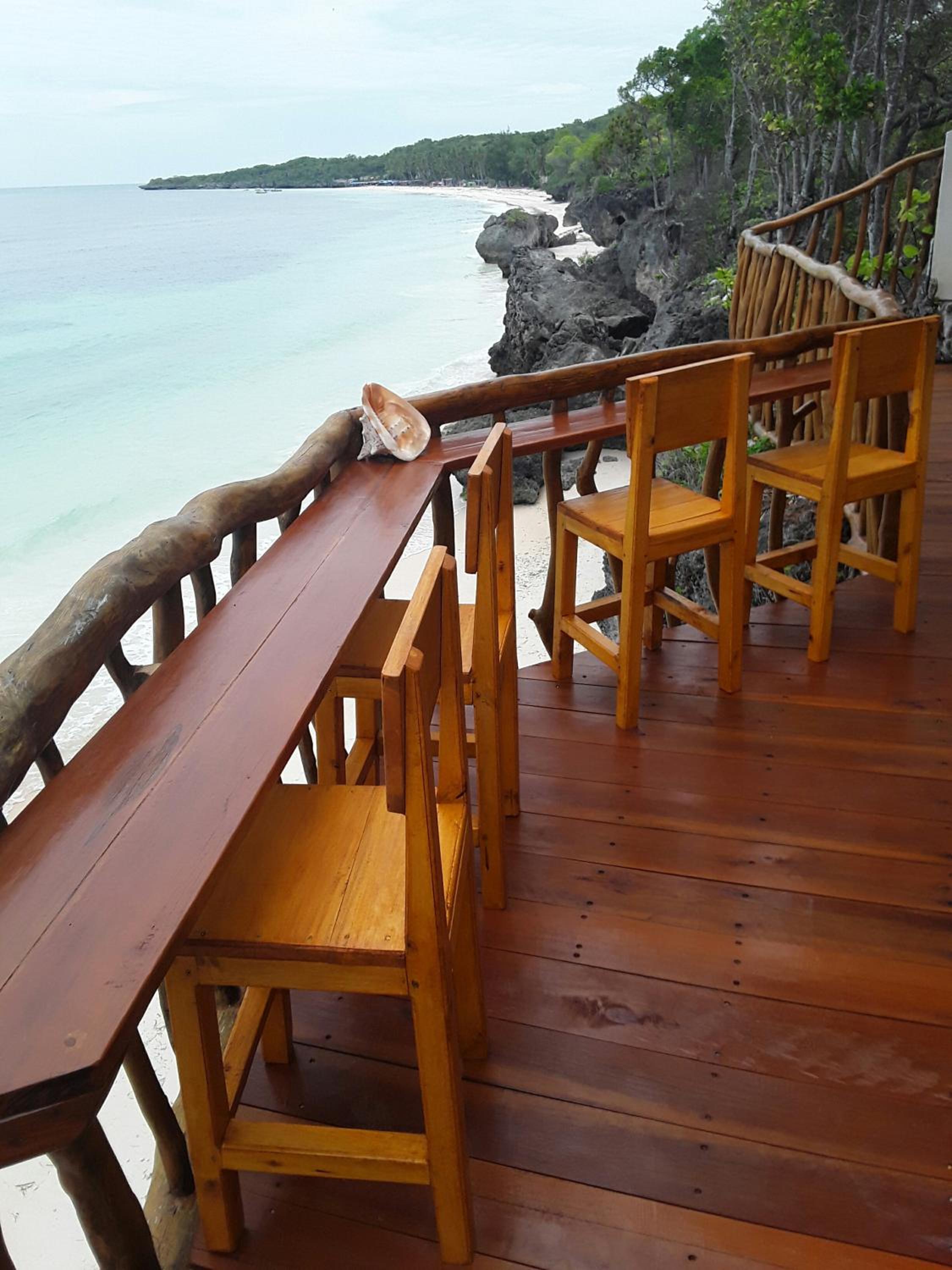 Nini's Beach Bungalows view 4
