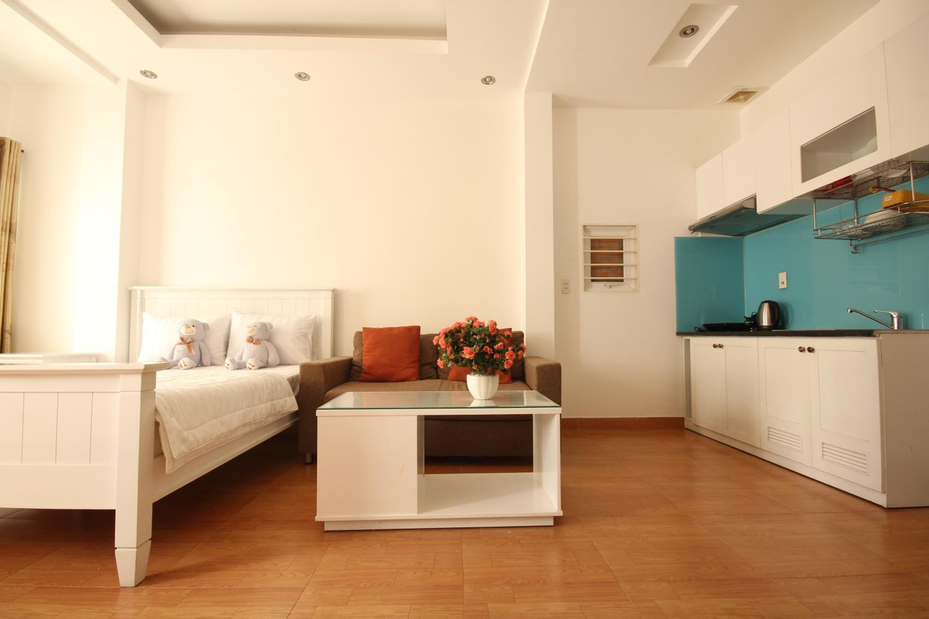 Smiley Apartment 3