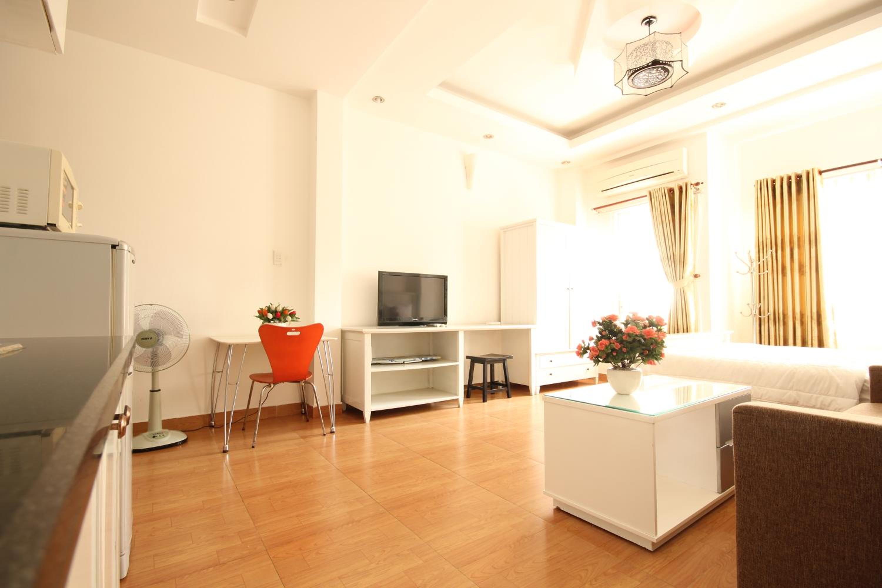 Smiley Apartment 3