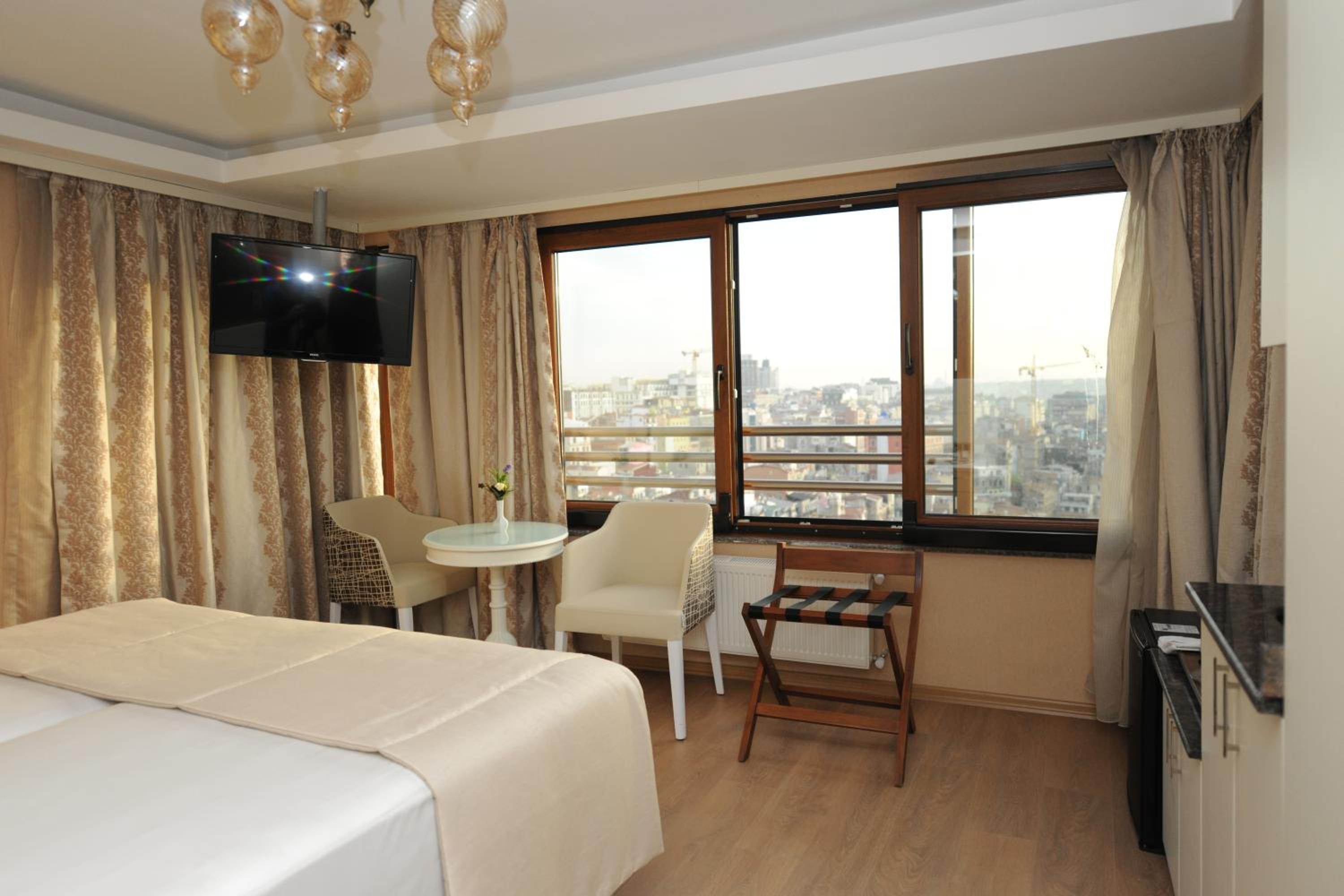 Rooms Inn Taxim - Image 25