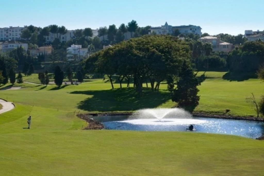Spacious 3-Room Apartment with Pool - Riviera del Sol
