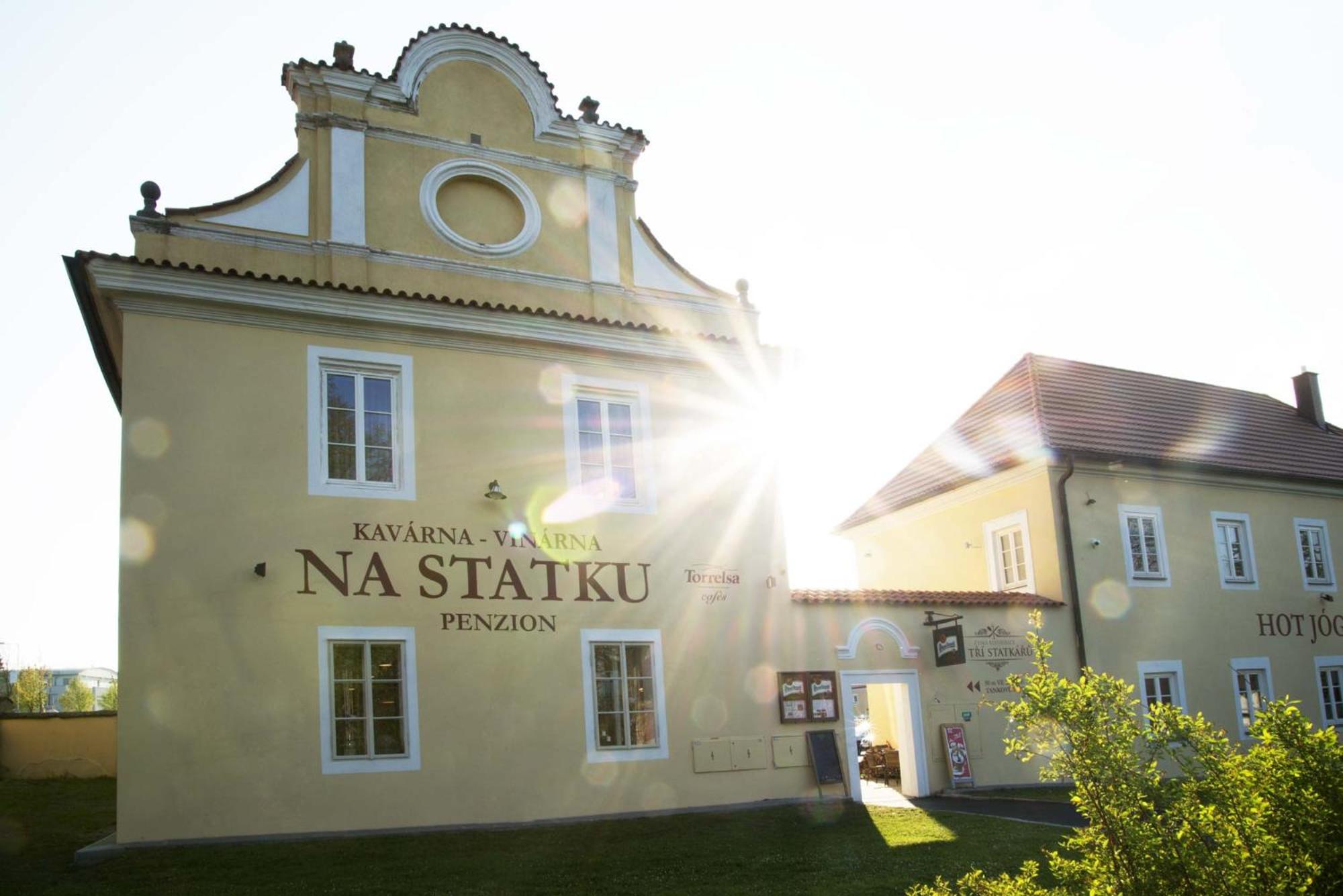 Hotel Penzion U tri statkaru