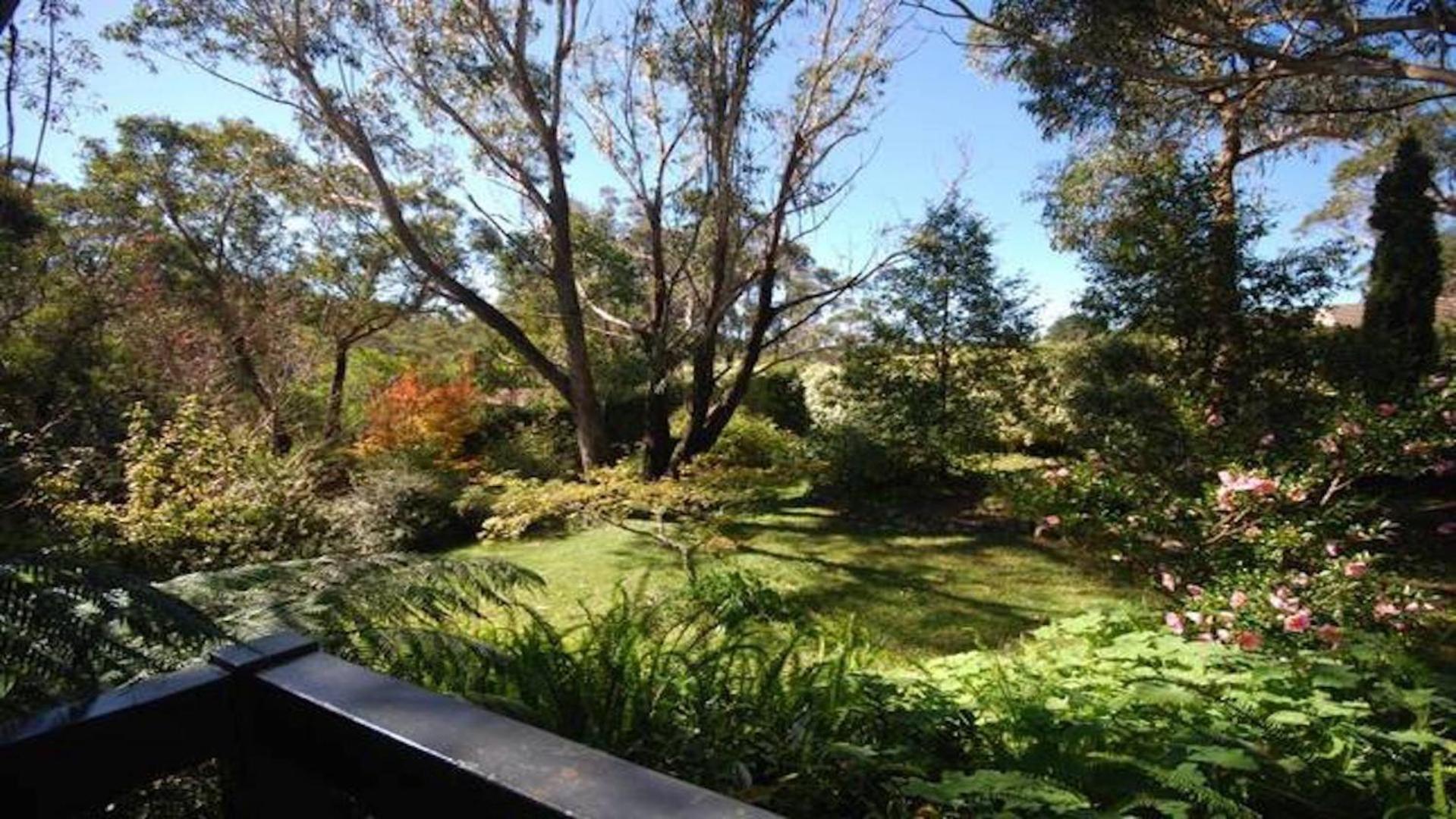 Sublime Cedar Lodge Leura