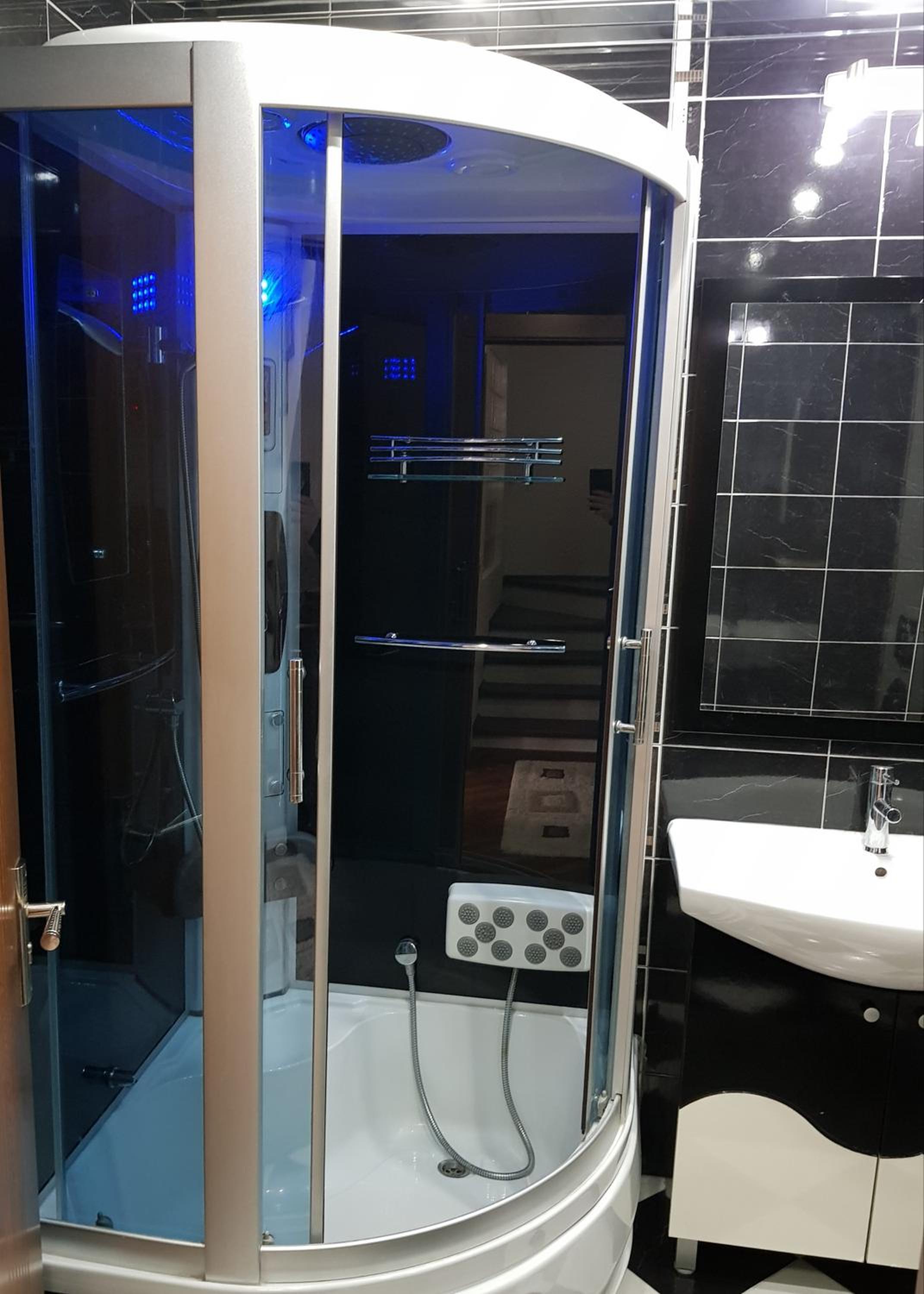 Luxe Apartment