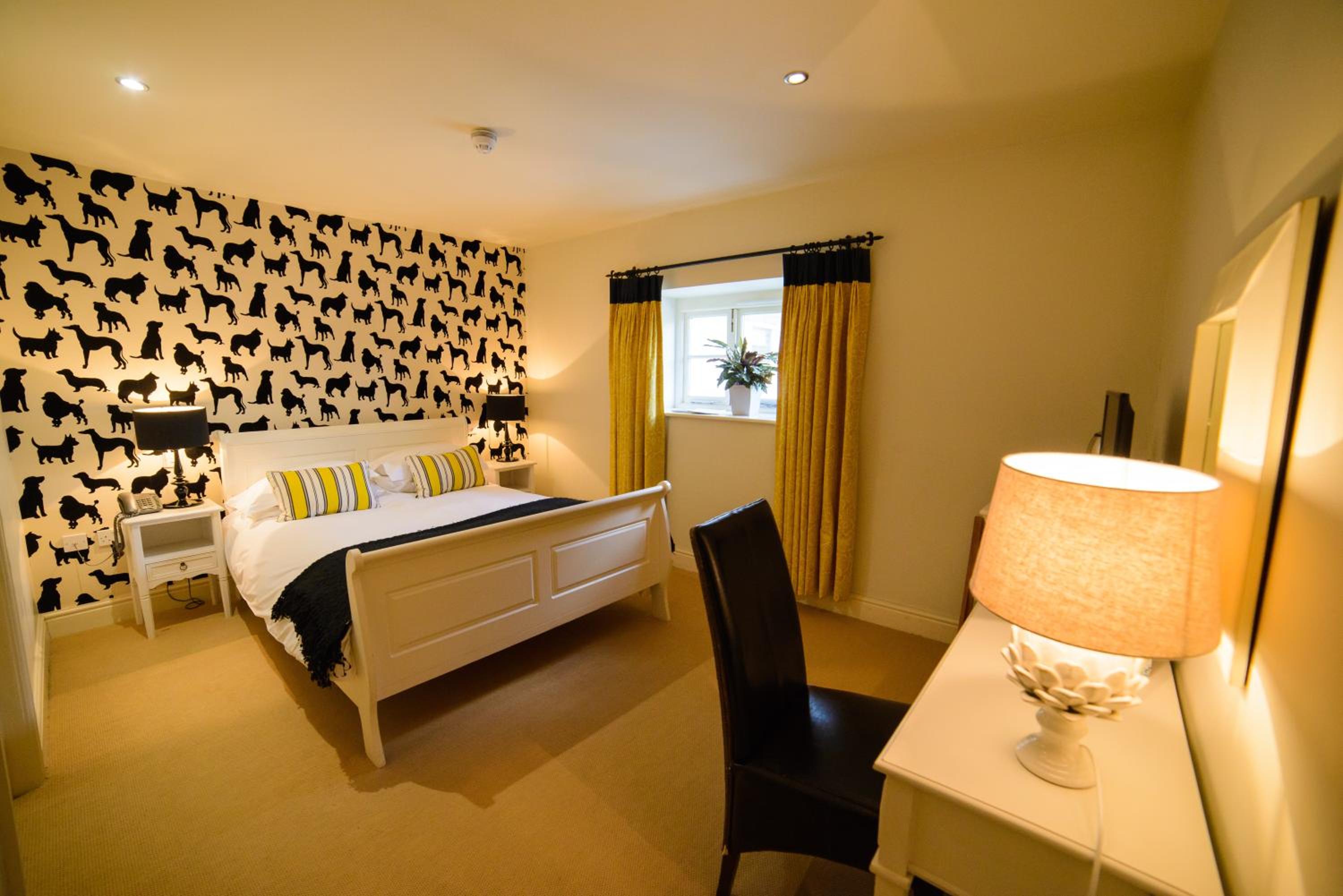 Sherborne Vacations - The Kings Arms - Property Image 15