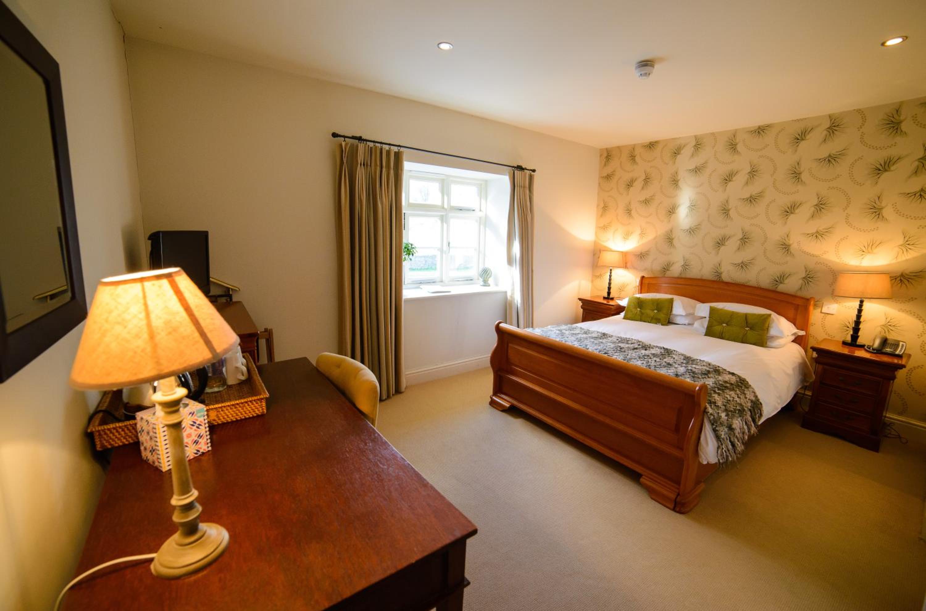 Sherborne Vacations - The Kings Arms - Property Image 50