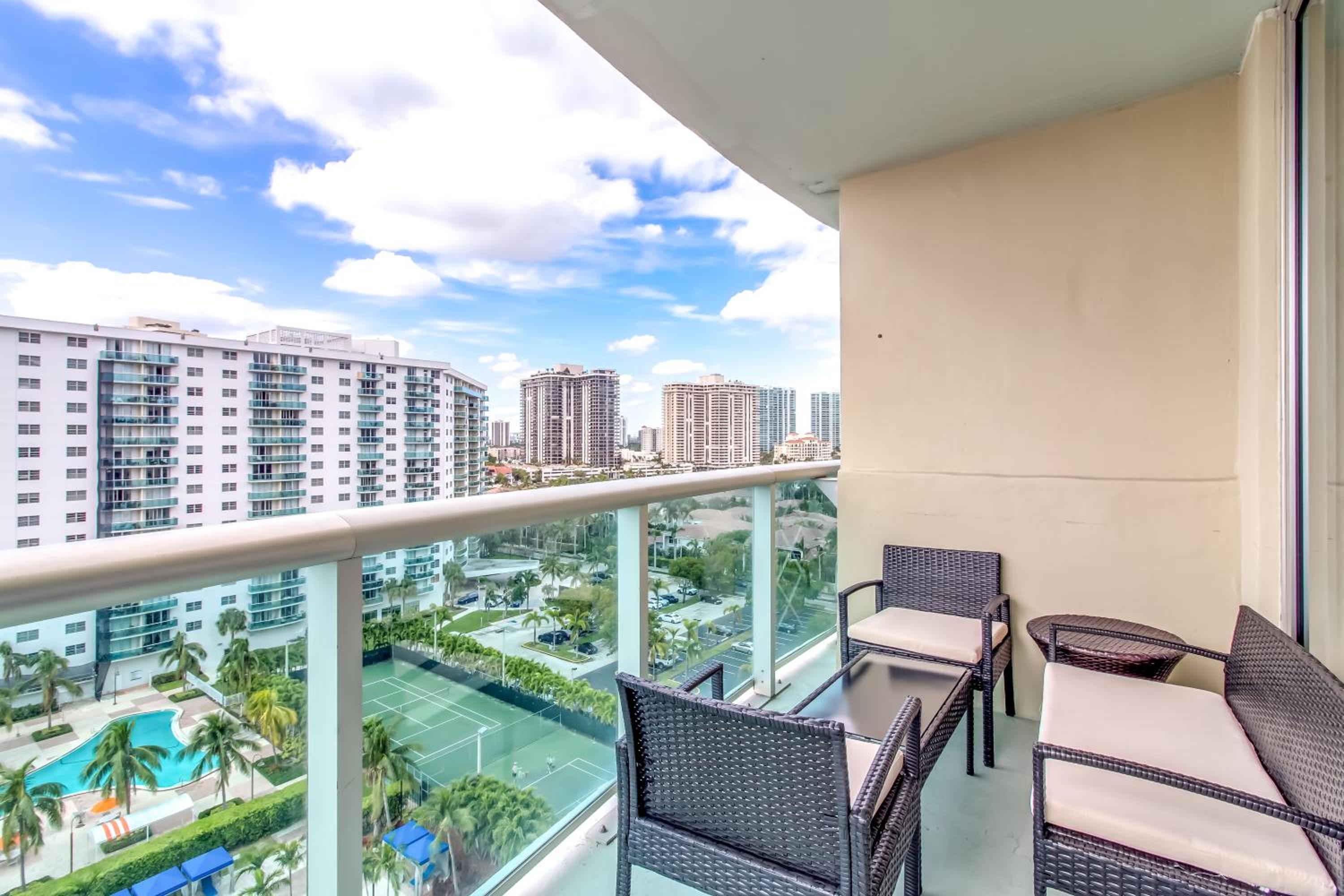 Ocean Reserve Luxury Condos Across from Sunny Isles Beach