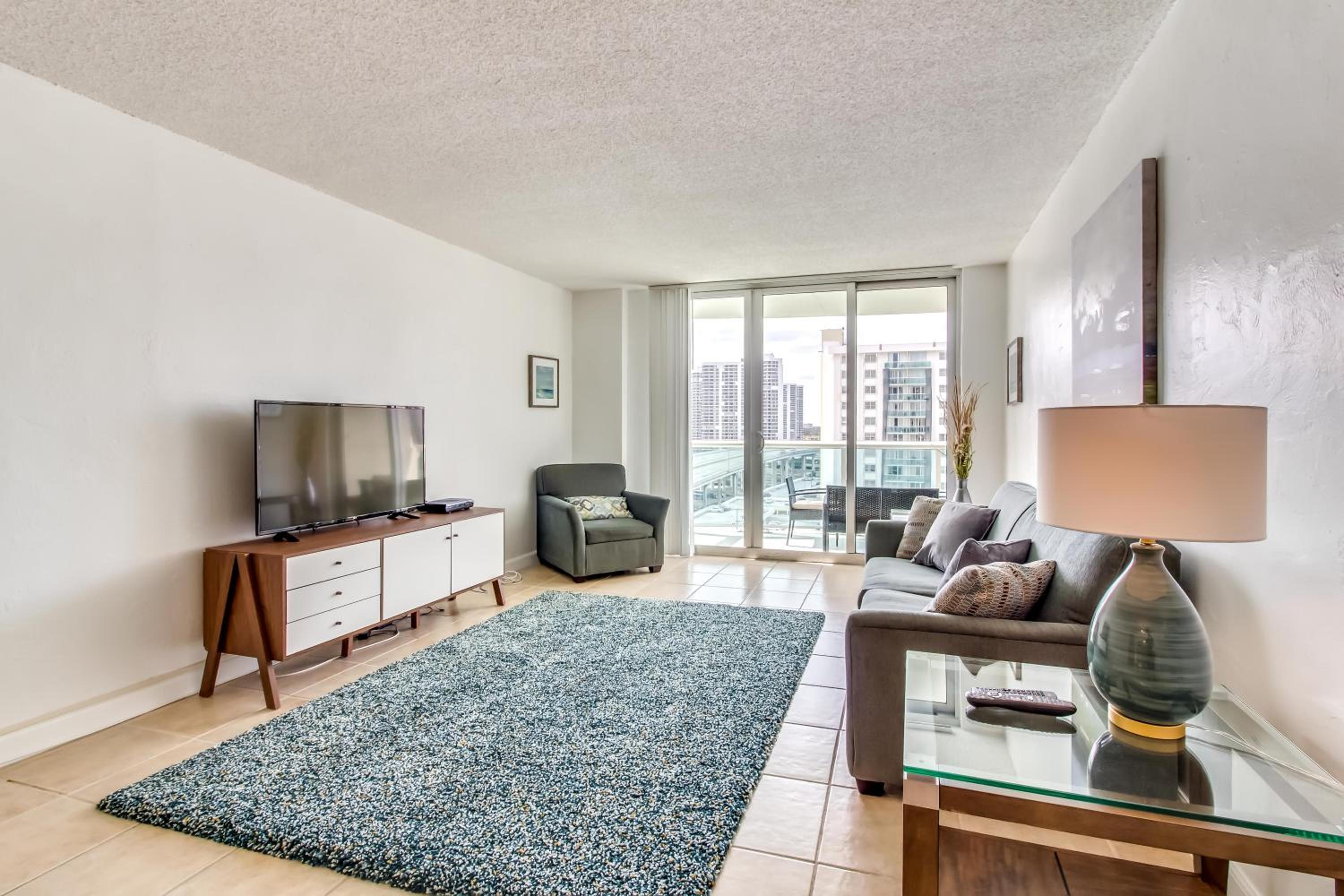 Ocean Reserve Luxury Condos Across from Sunny Isles Beach