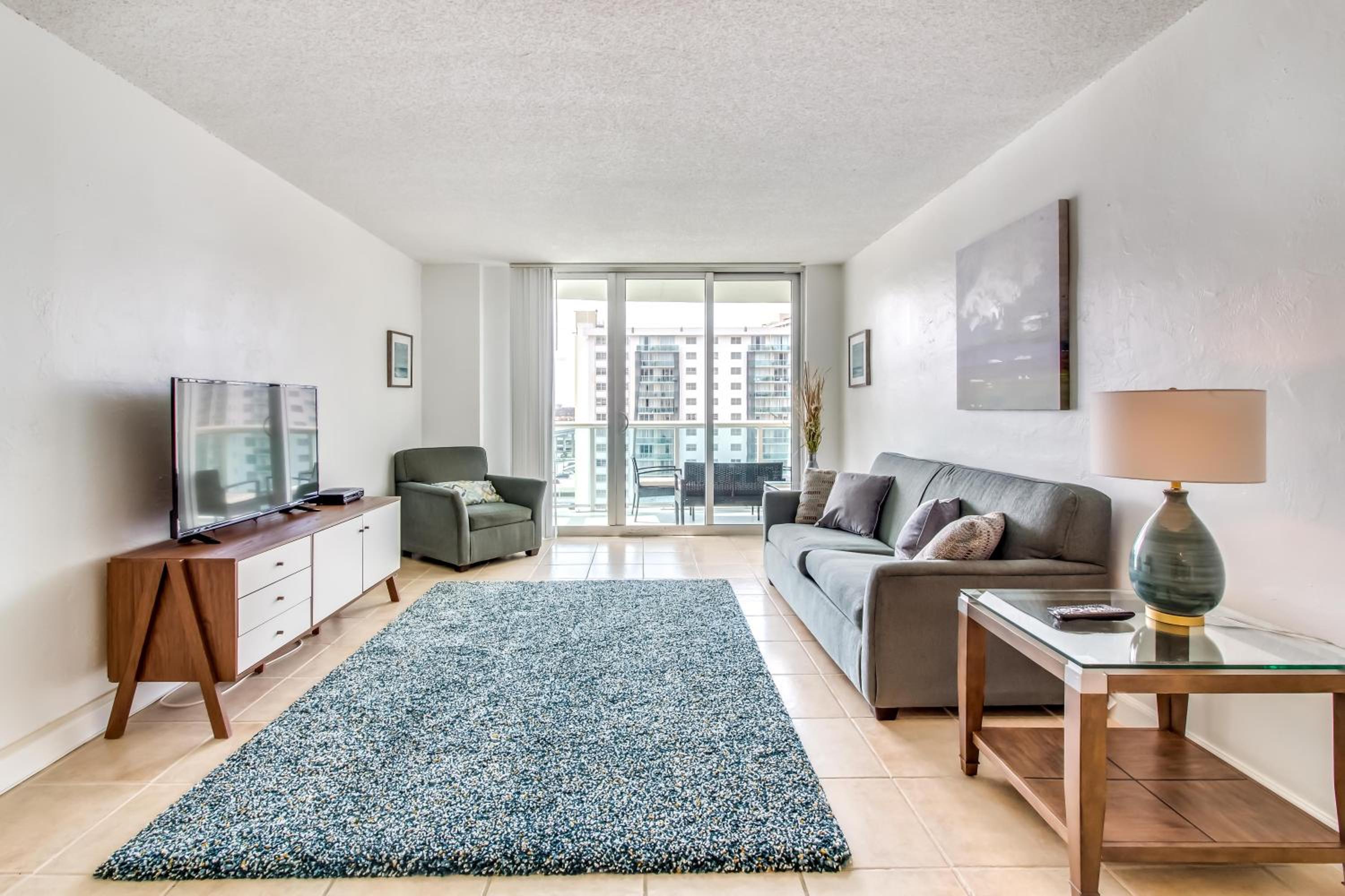 Ocean Reserve Luxury Condos Across from Sunny Isles Beach