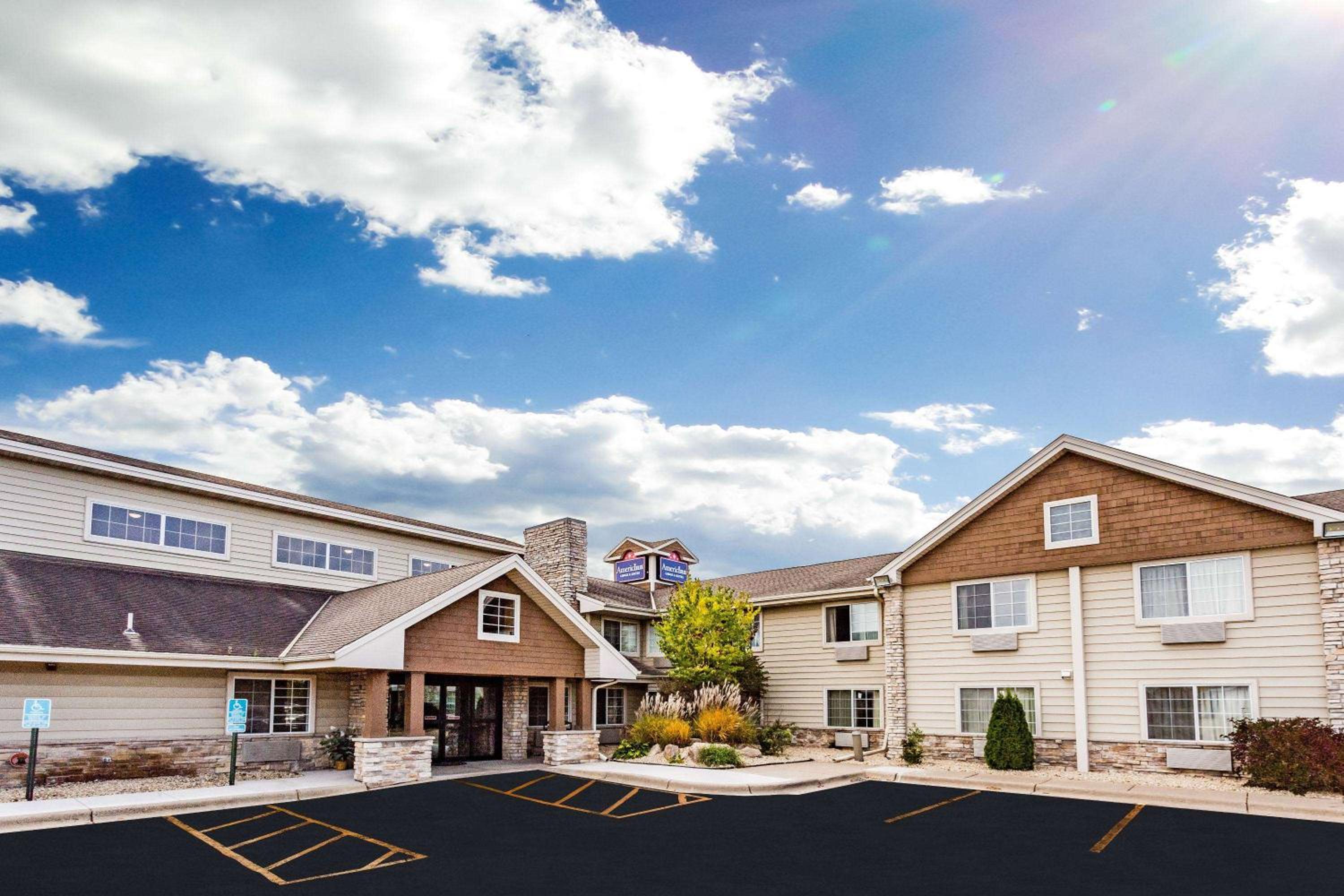 Minneapolis / St Paul Vacations - AmericInn by Wyndham Hotel and Suites Long Lake - Property Image 1