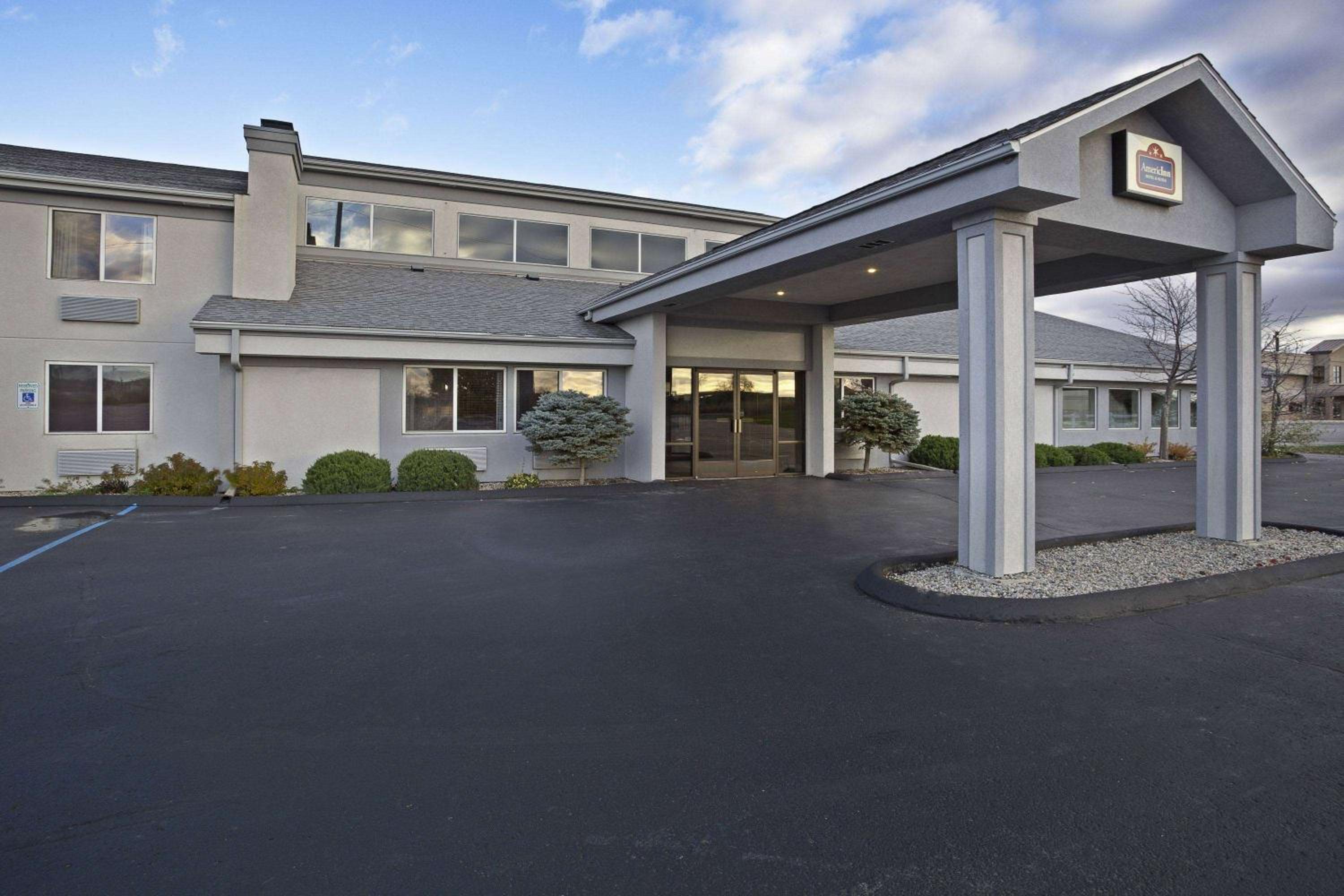 AmericInn by Wyndham Bay City view 2