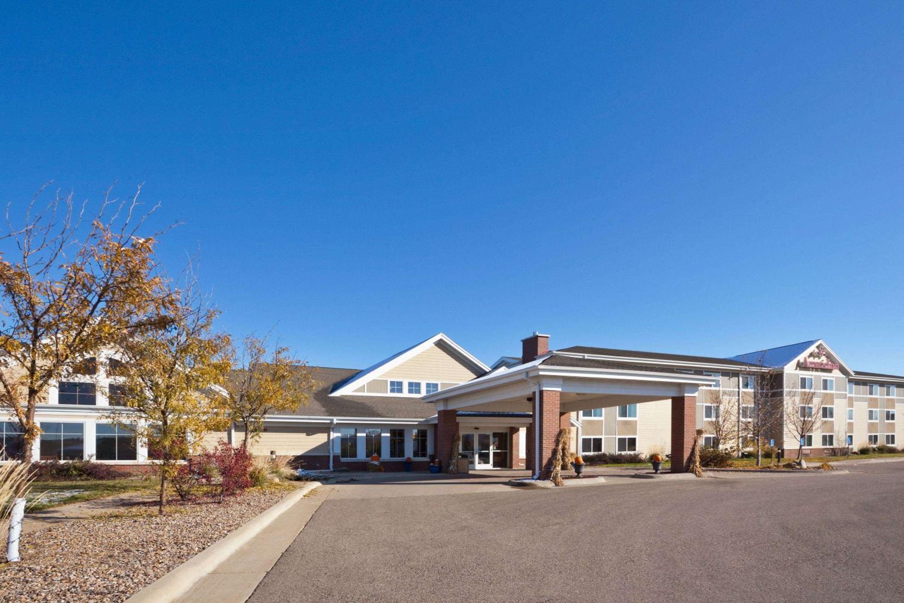 Pierre Vacations - AmericInn by Wyndham Fort Pierre Conference Center - Property Image 1