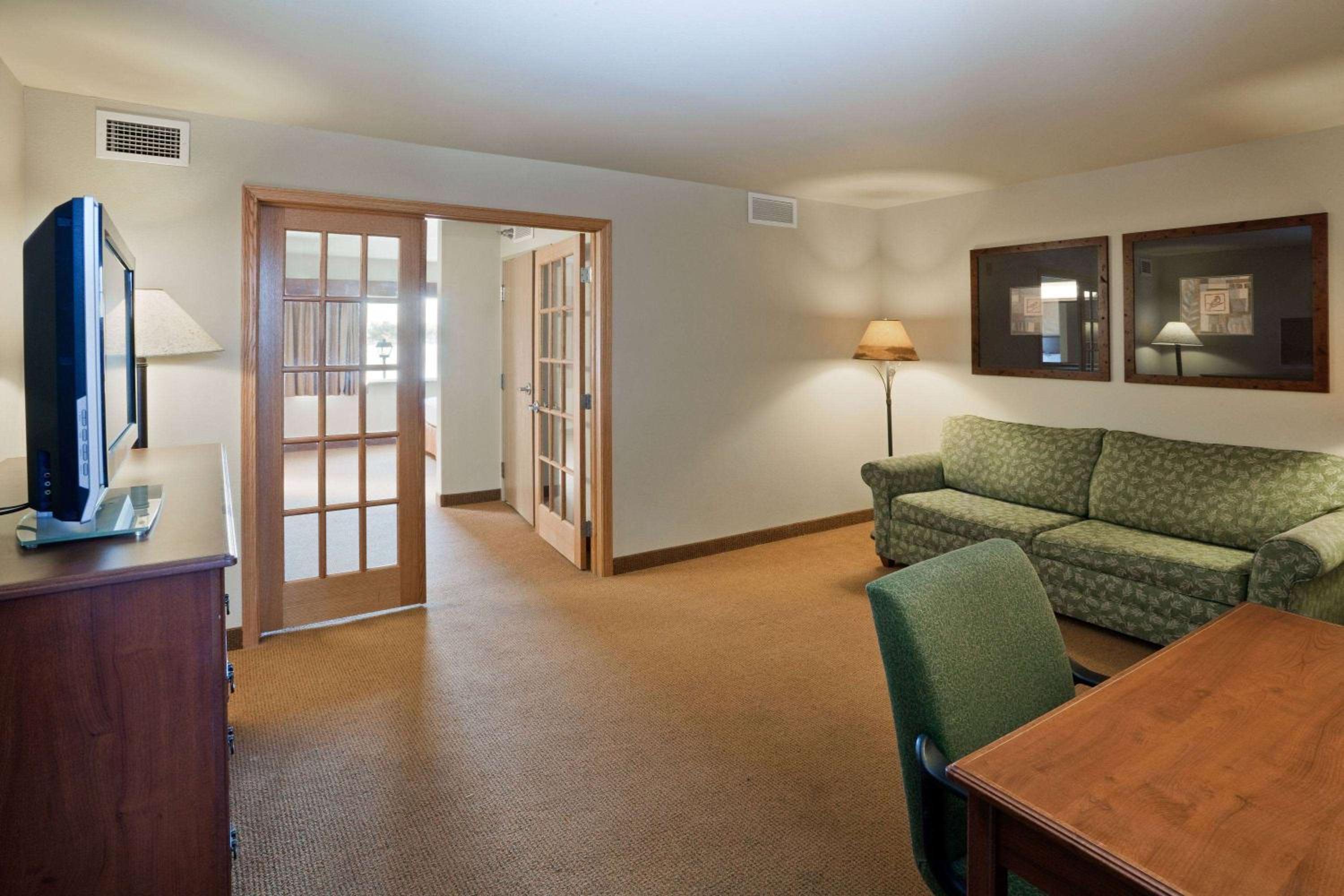 AmericInn by Wyndham Fort Pierre Conference Center - Property Image 9
