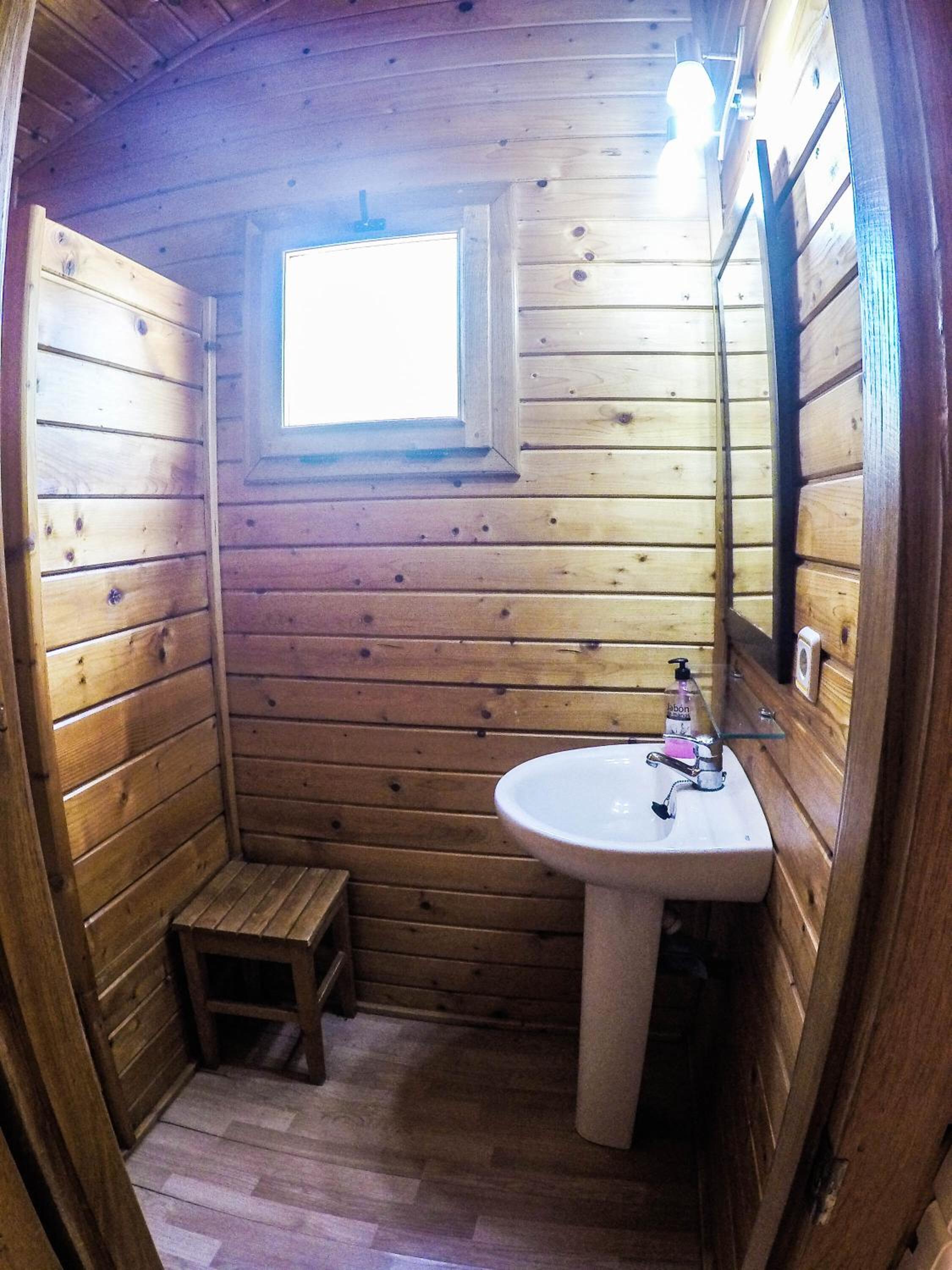 CENTRO DE OCIO ALÚA Bungalows Camping Rafting Benamejí