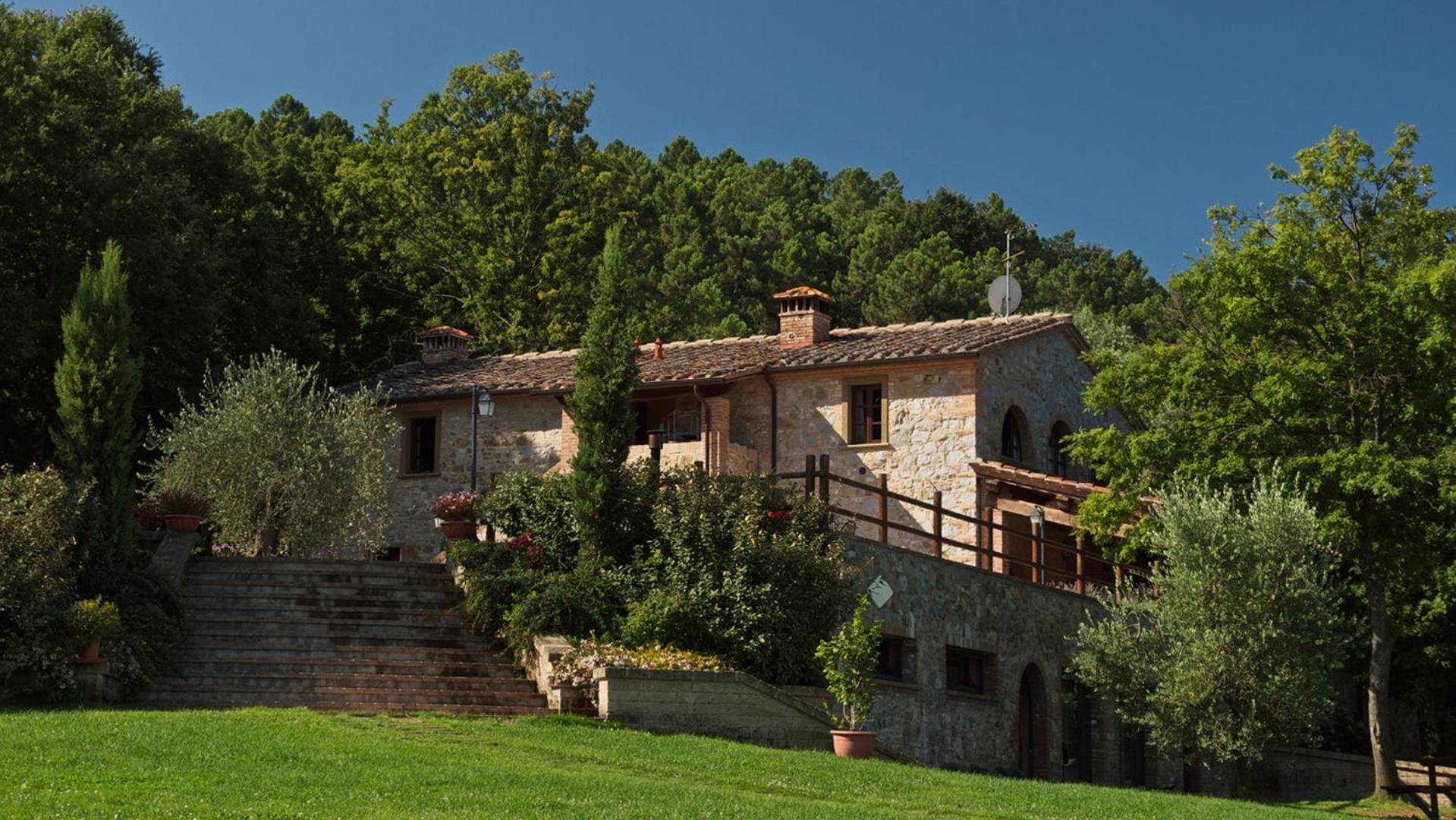 Villa Le Polle di Meletro - Exclusive Tuscan Villa with Private Pool & Panoramic Glass Sauna