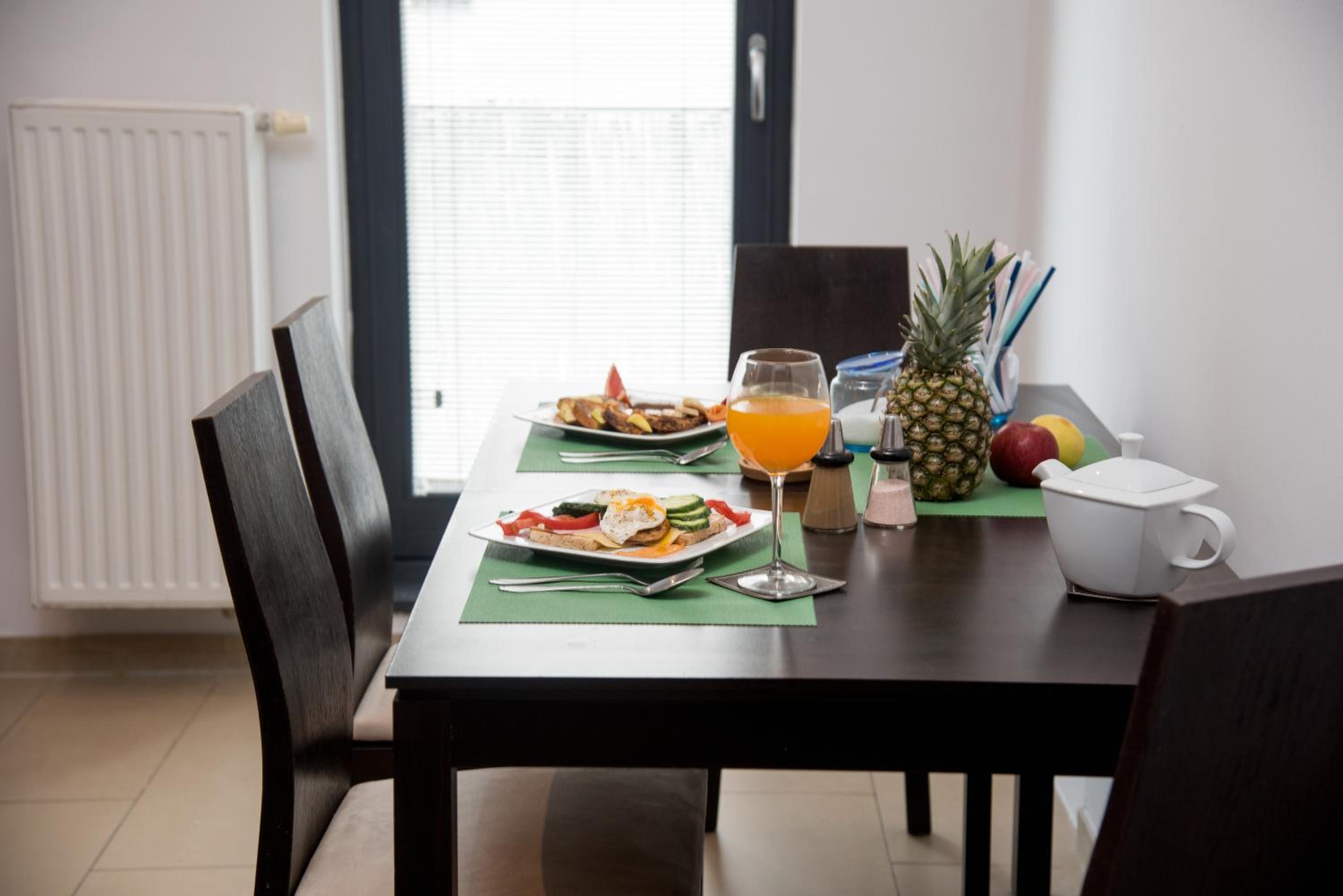Dekart Arkadia Apartments view 5