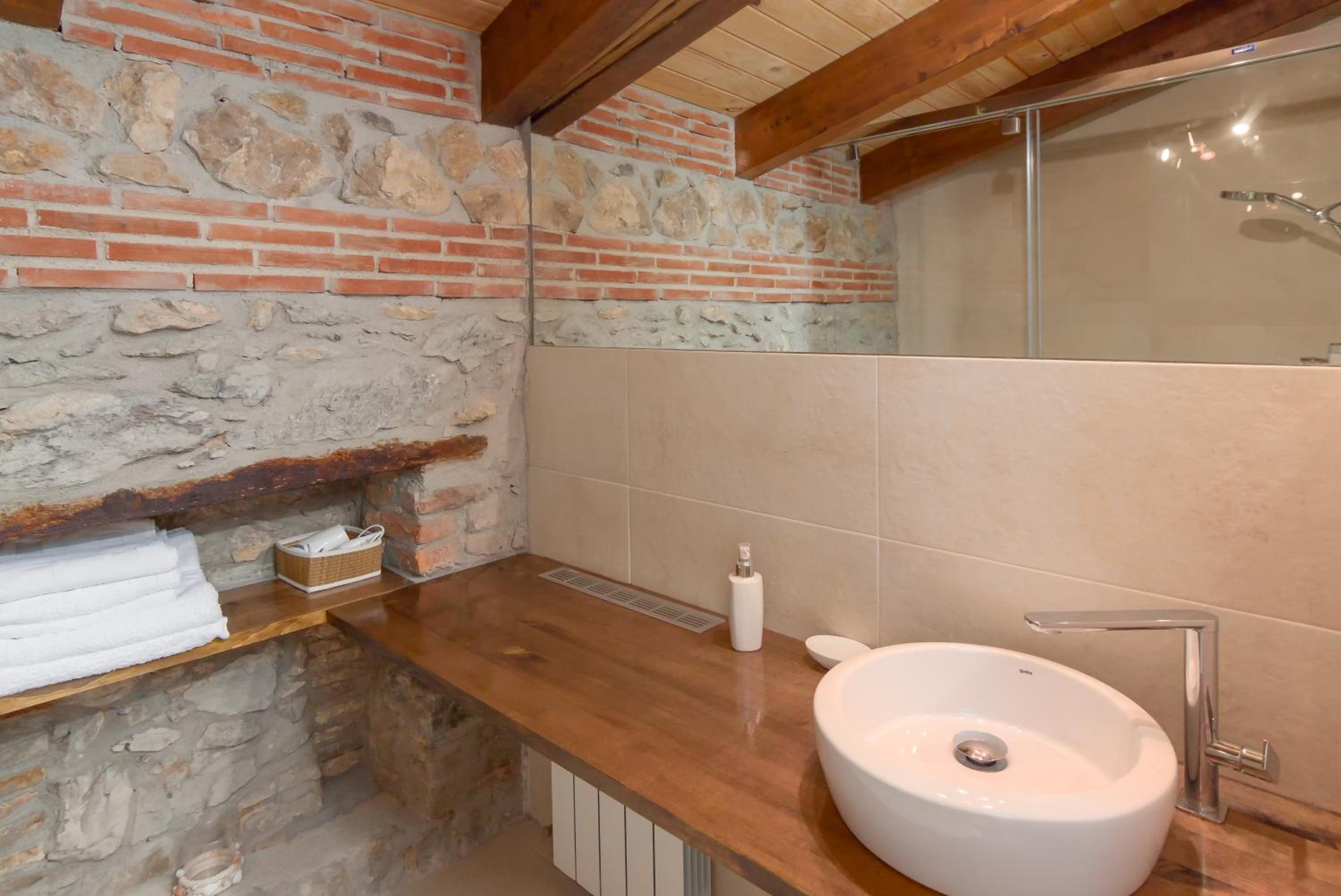 Estudio Sonido y Jacuzzi view 5