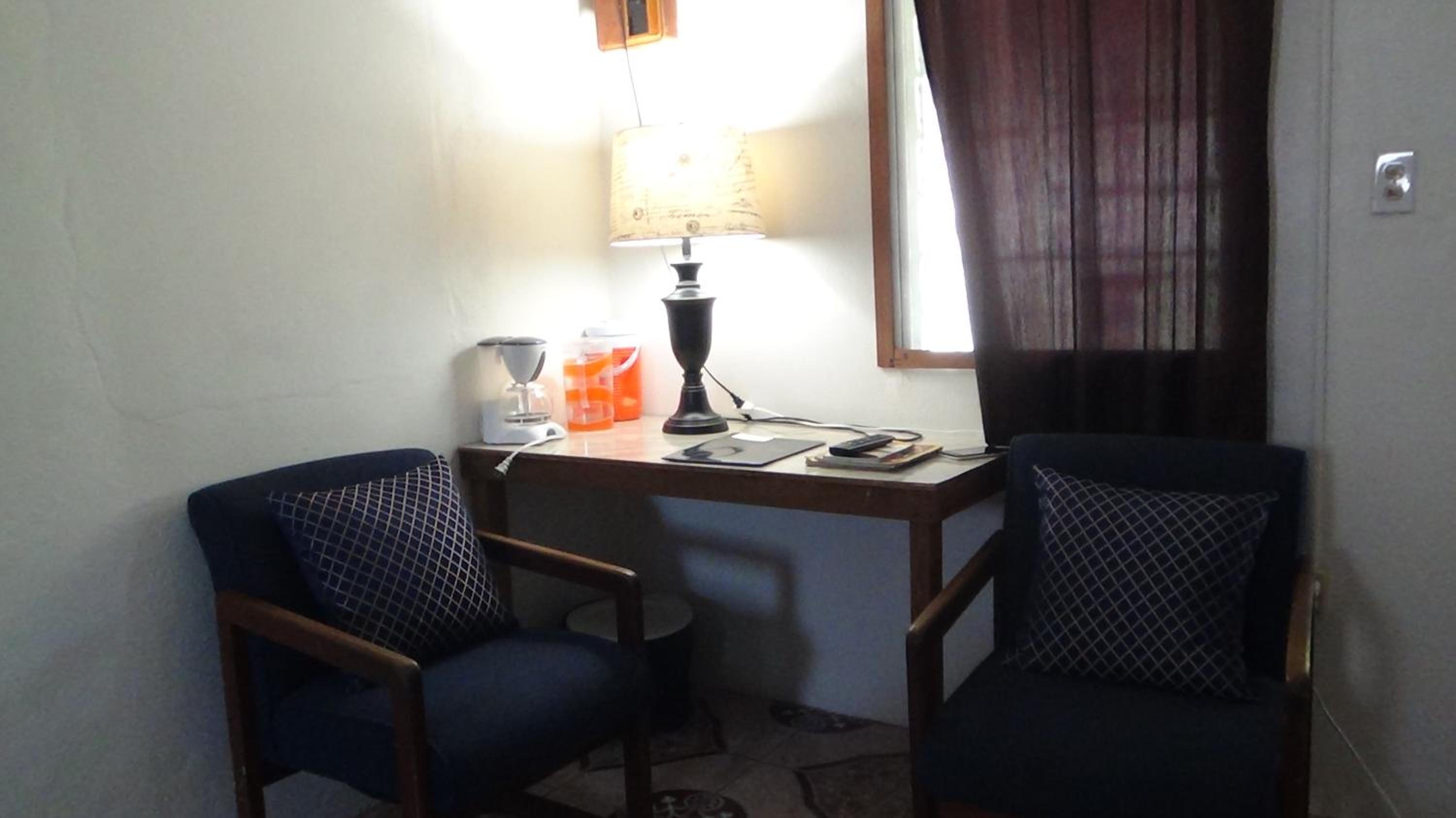 Hacienda Tropical Guest House