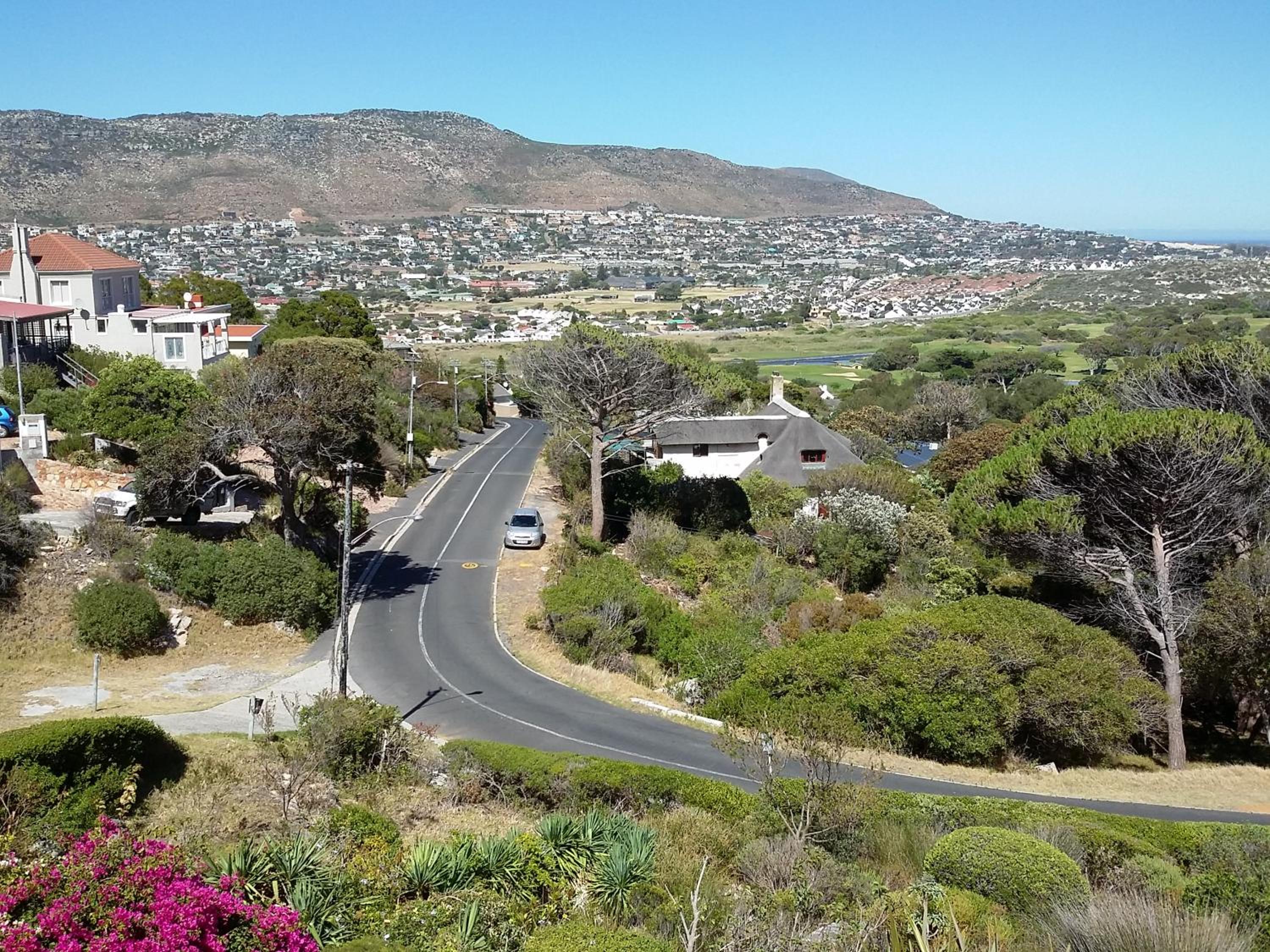 Serene Mountain Flat view 4