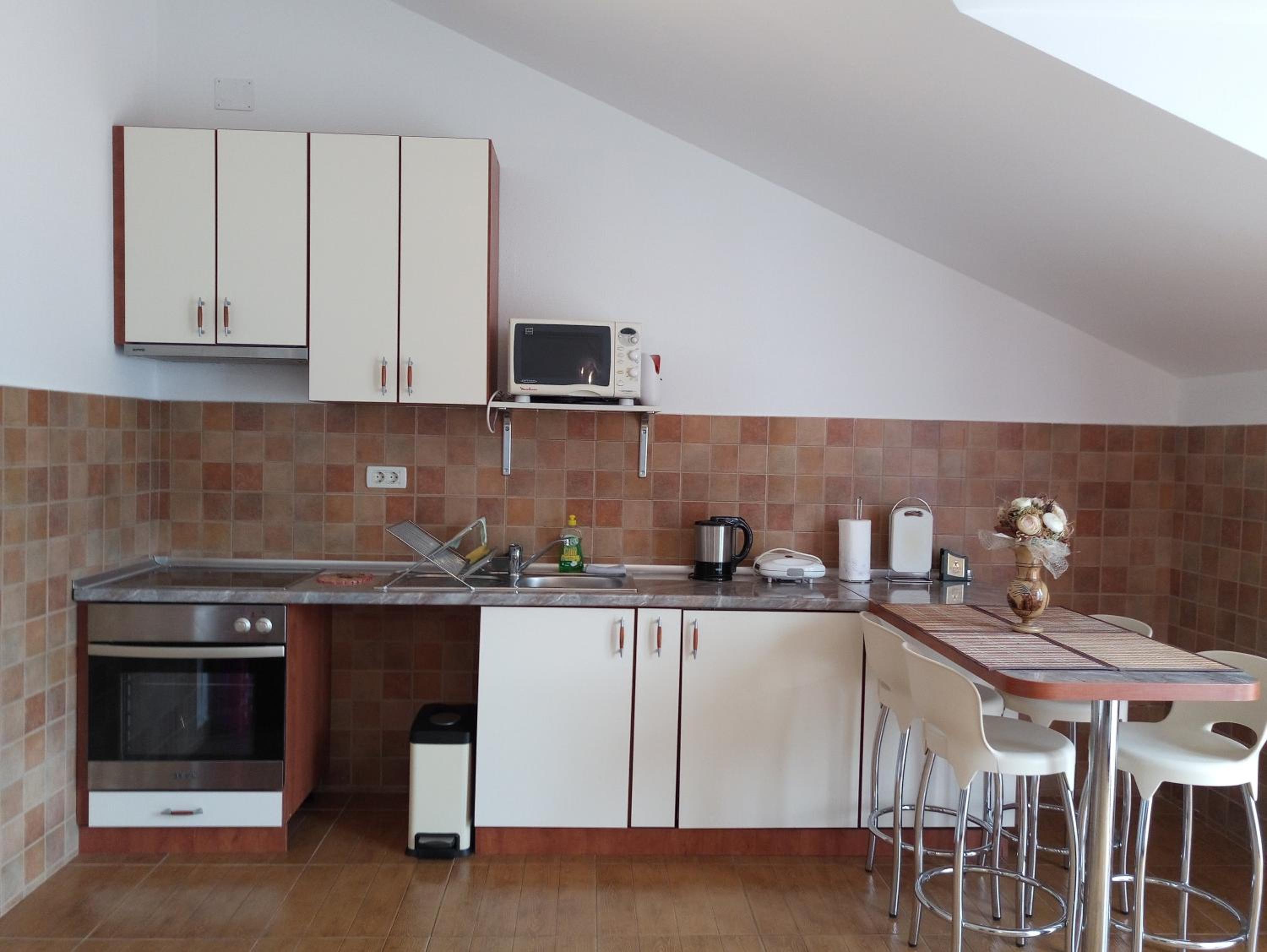Adria Apartments and Rooms