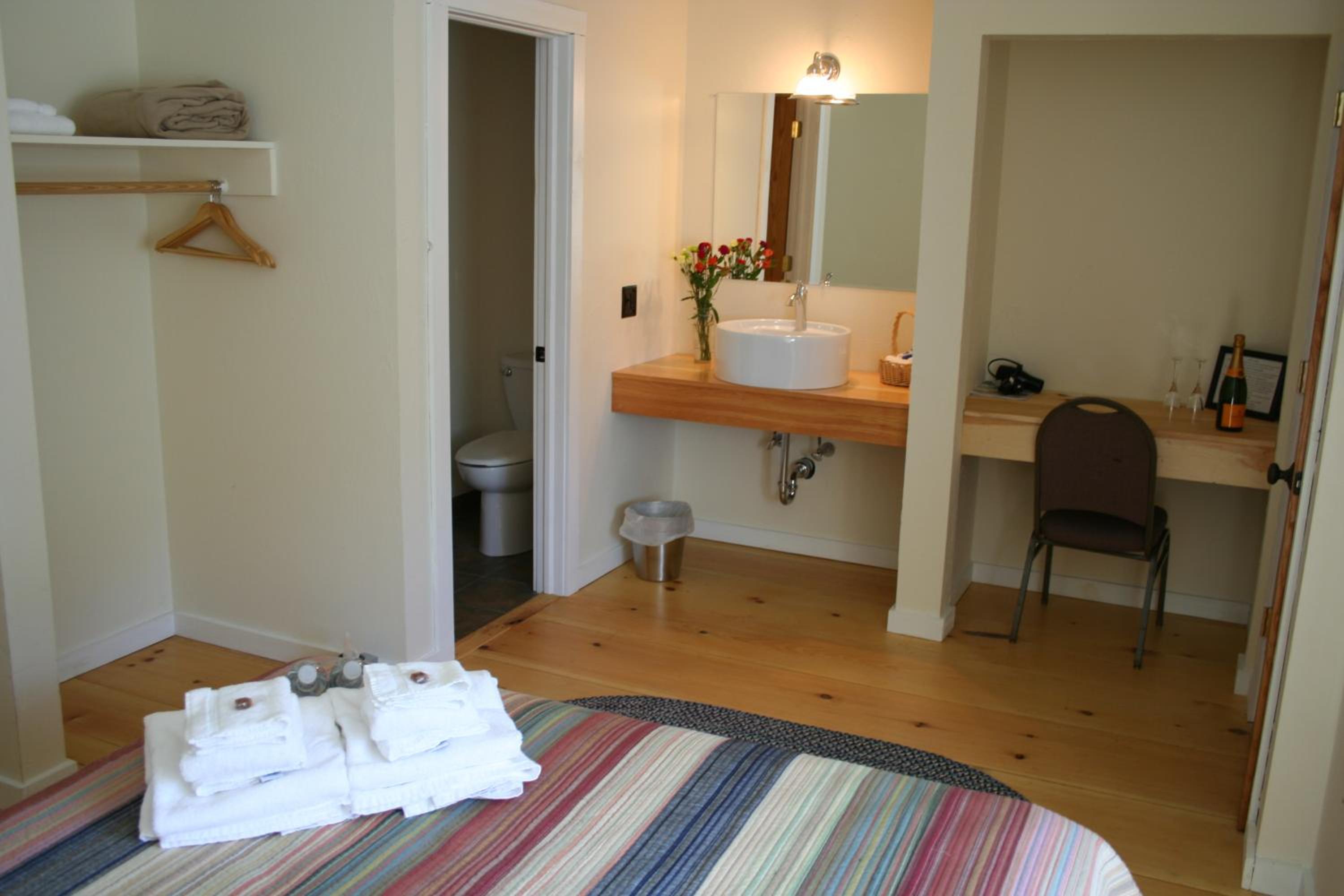 Trailside Inn