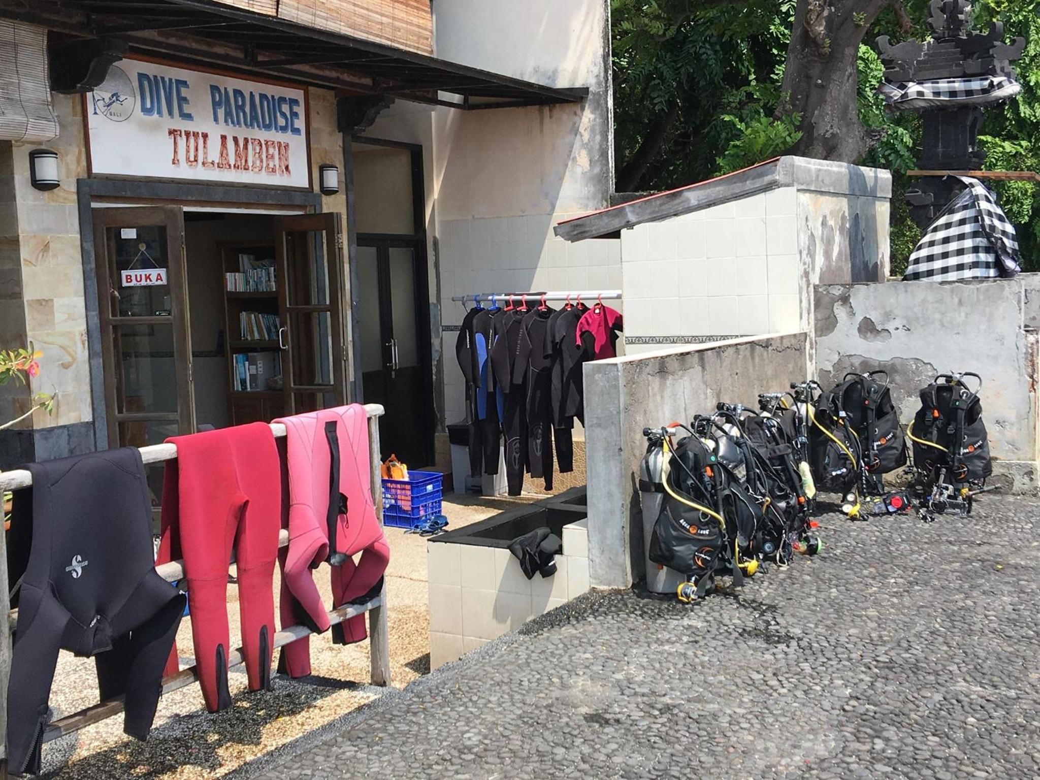 Paradise Palm Beach Bungalows and Dive Center, Tulamben - 19