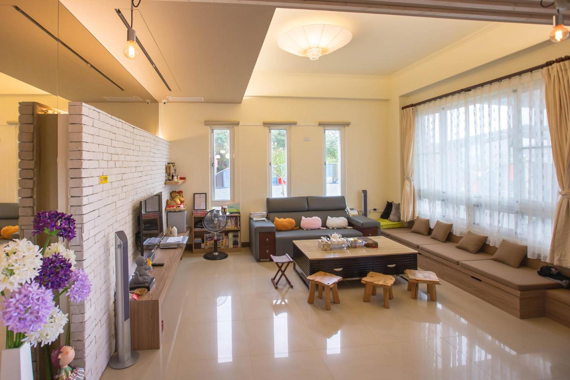 Hsieh's Home view 5