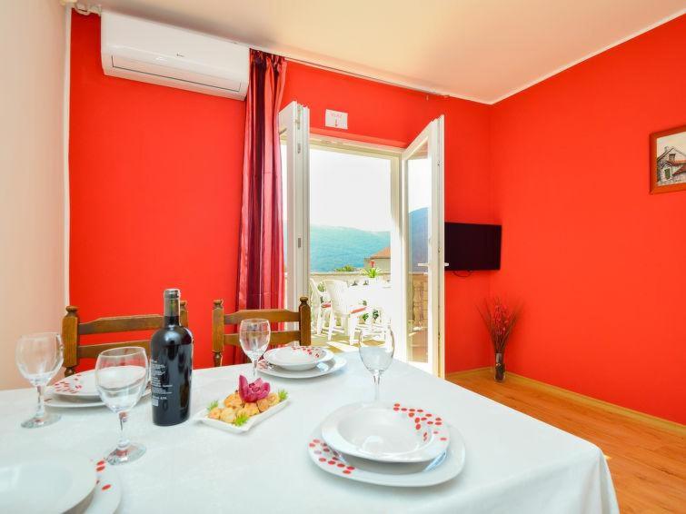 Apartments Miro view 3