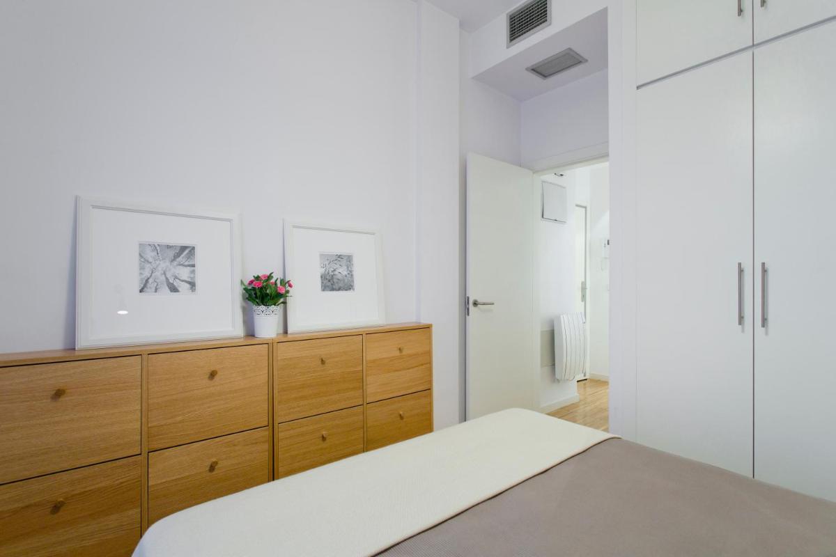 Gran Via Apartment by Flatsweethome