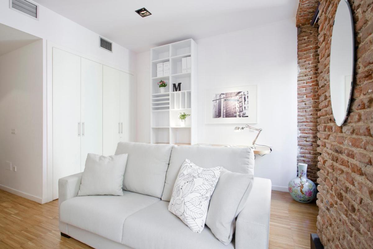 Gran Via Apartment by Flatsweethome