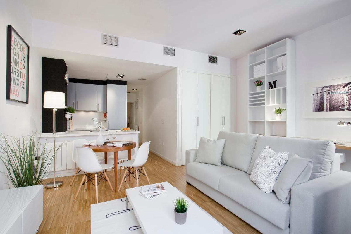 Gran Via Apartment by Flatsweethome