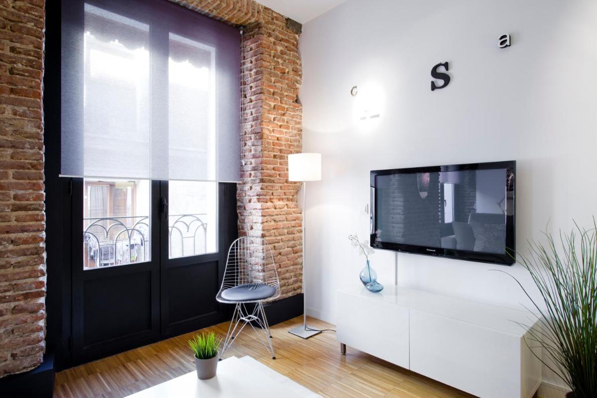 Gran Via Apartment by Flatsweethome