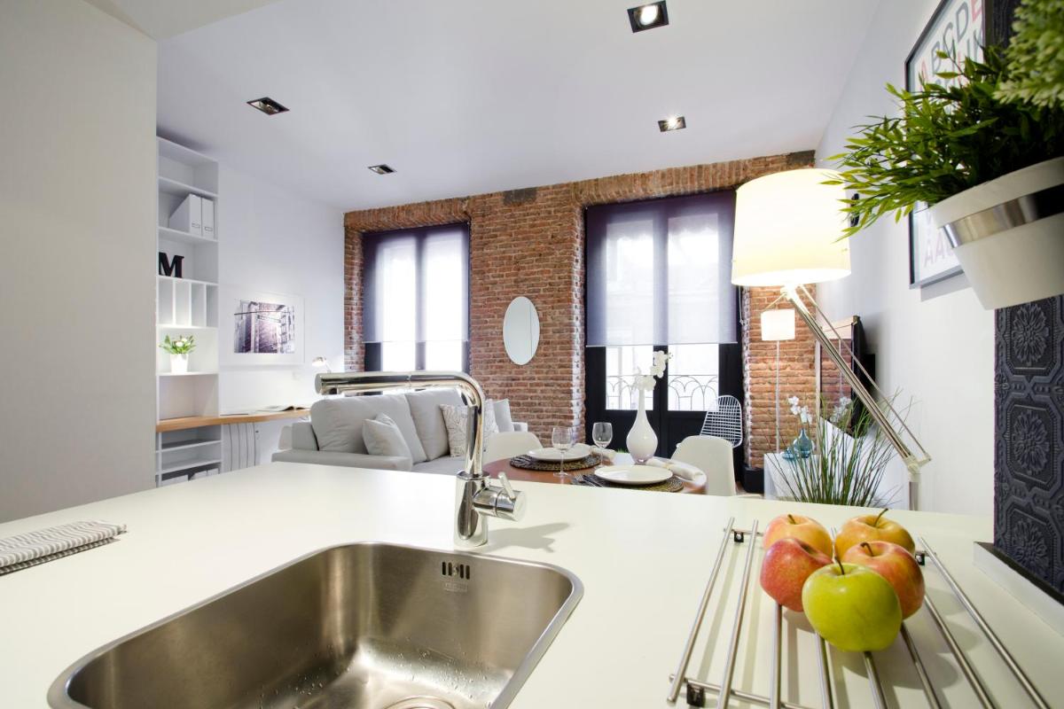 Gran Via Apartment by Flatsweethome