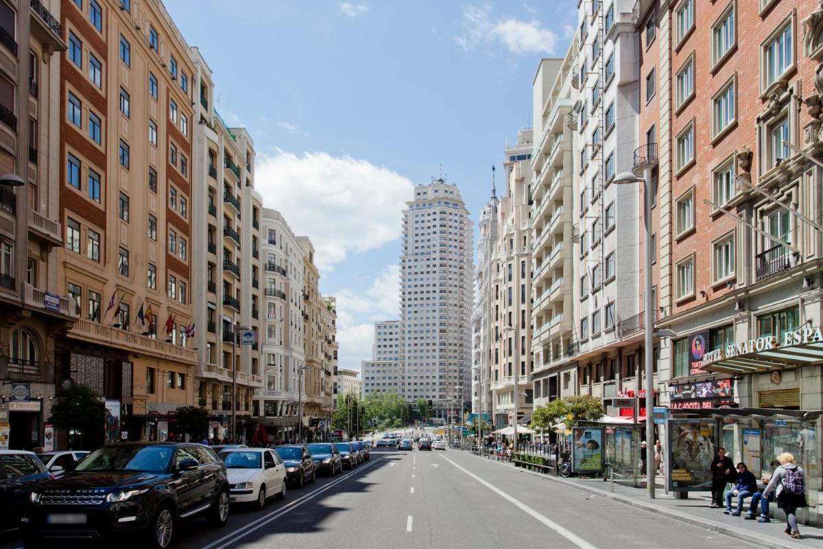 Gran Via Apartment by Flatsweethome