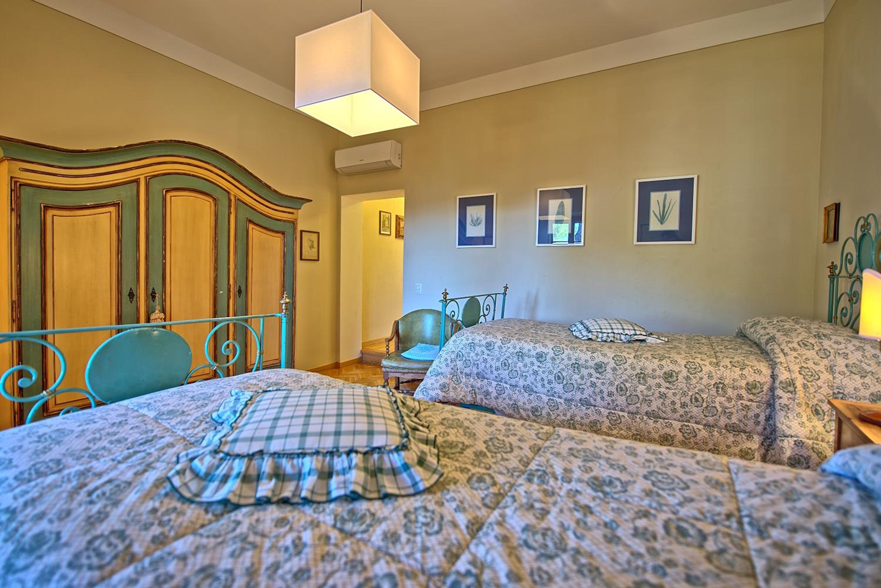 Villa Orchidea by PosarelliVillas