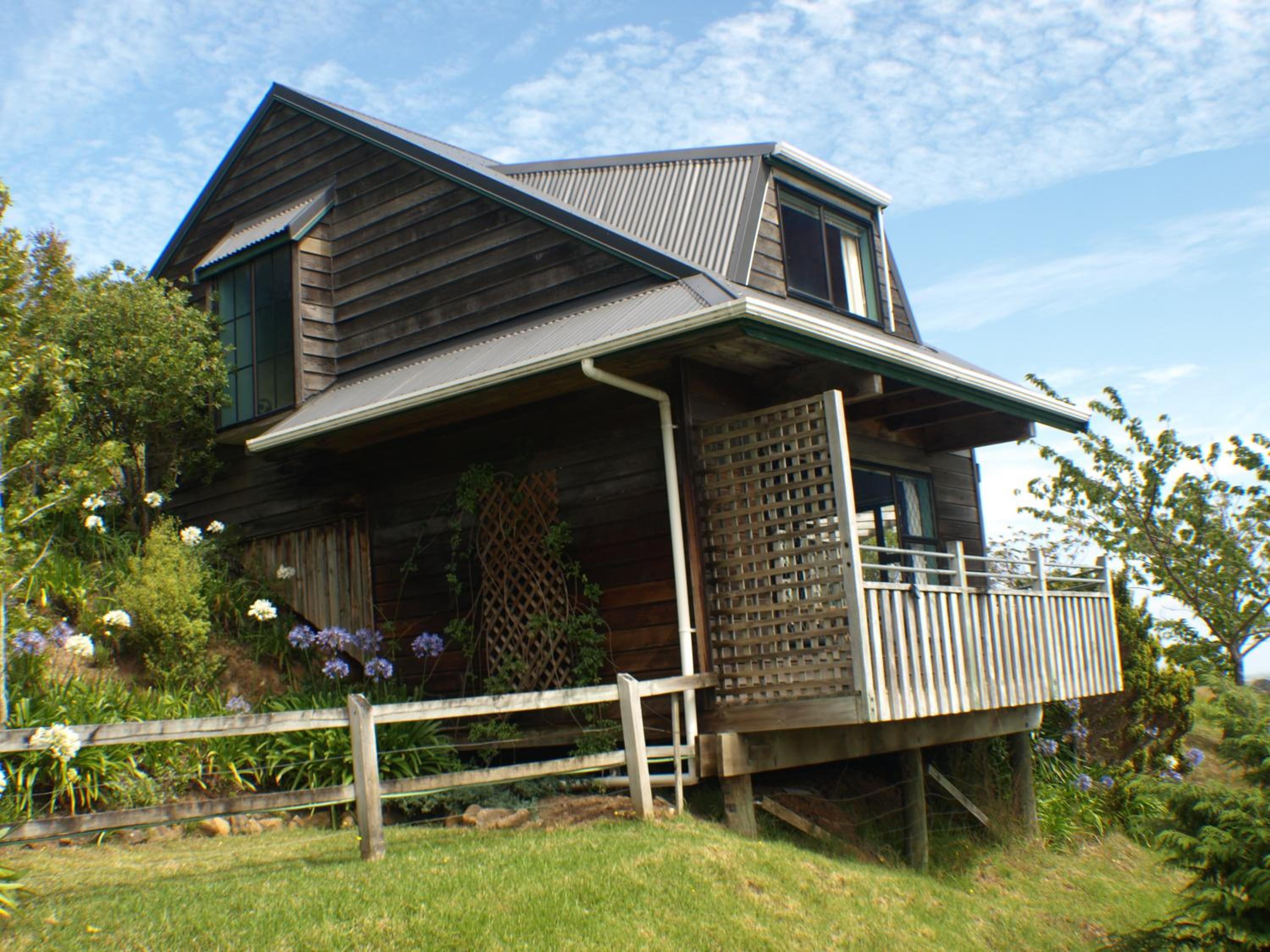 Grafton Cottage & Chalets