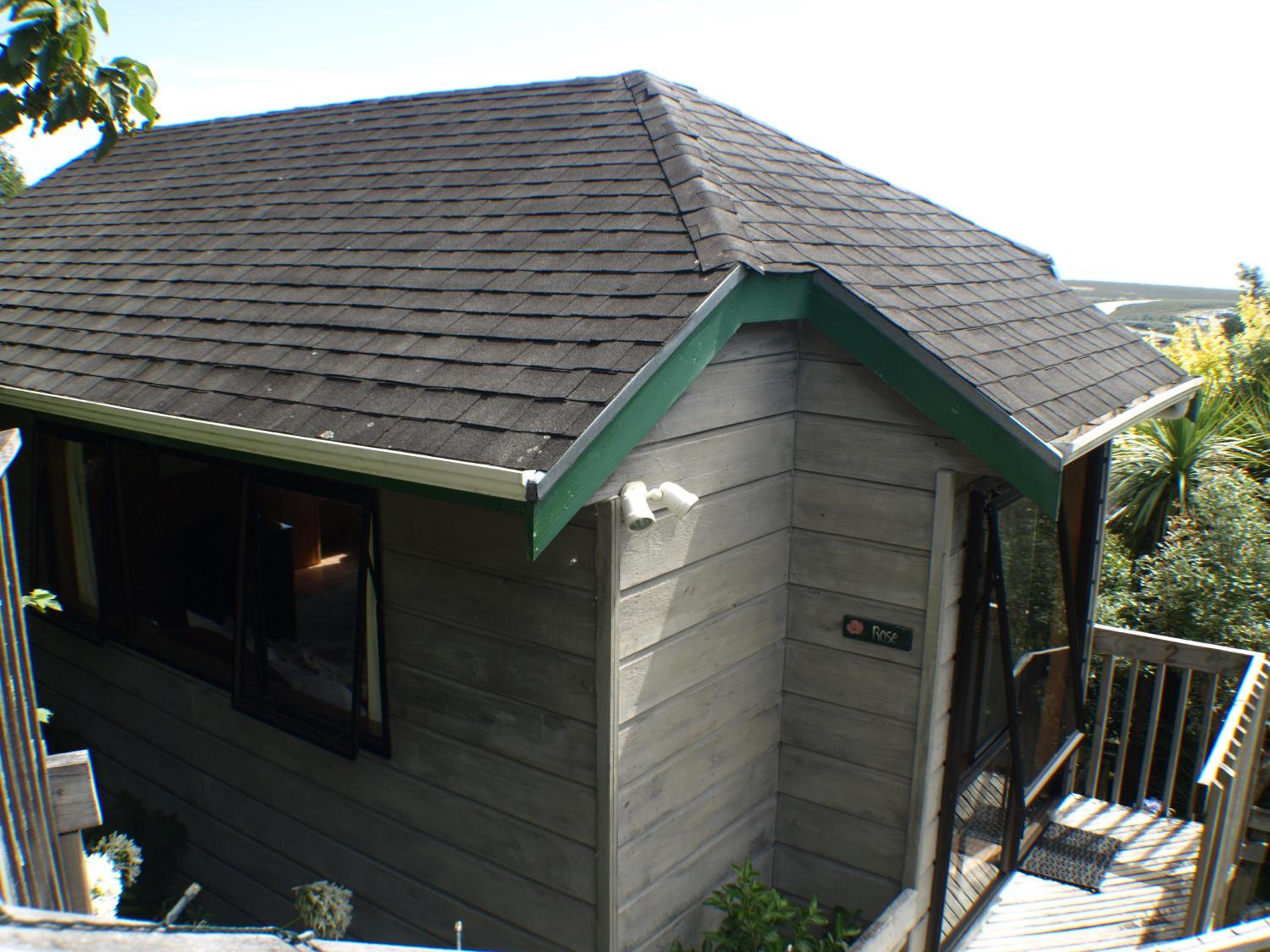 Grafton Cottage & Chalets
